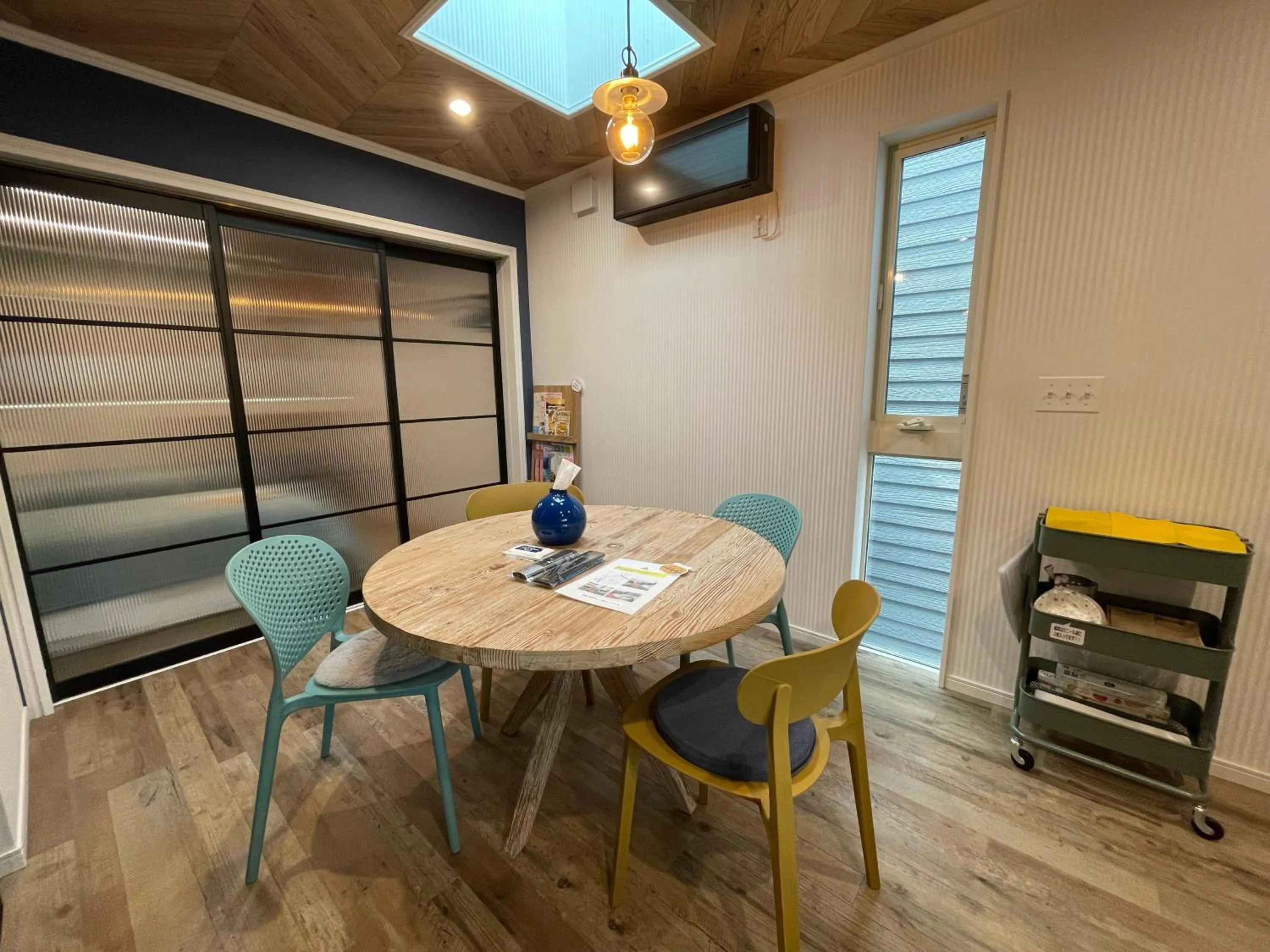 Dining area in SGx 99 Stay Sasebo