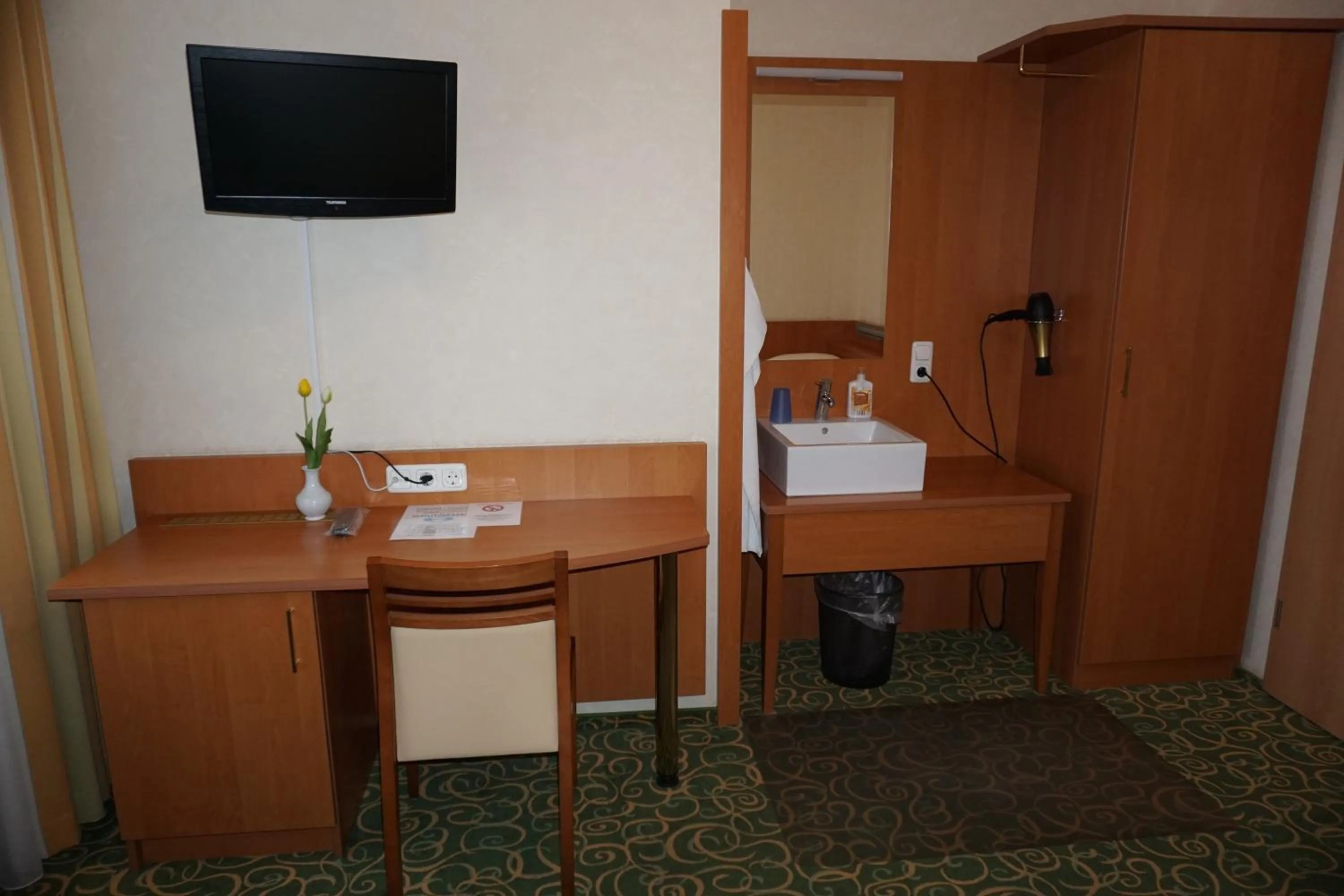 Photo of the whole room in RUTHMANN-Rheinblick GARNI