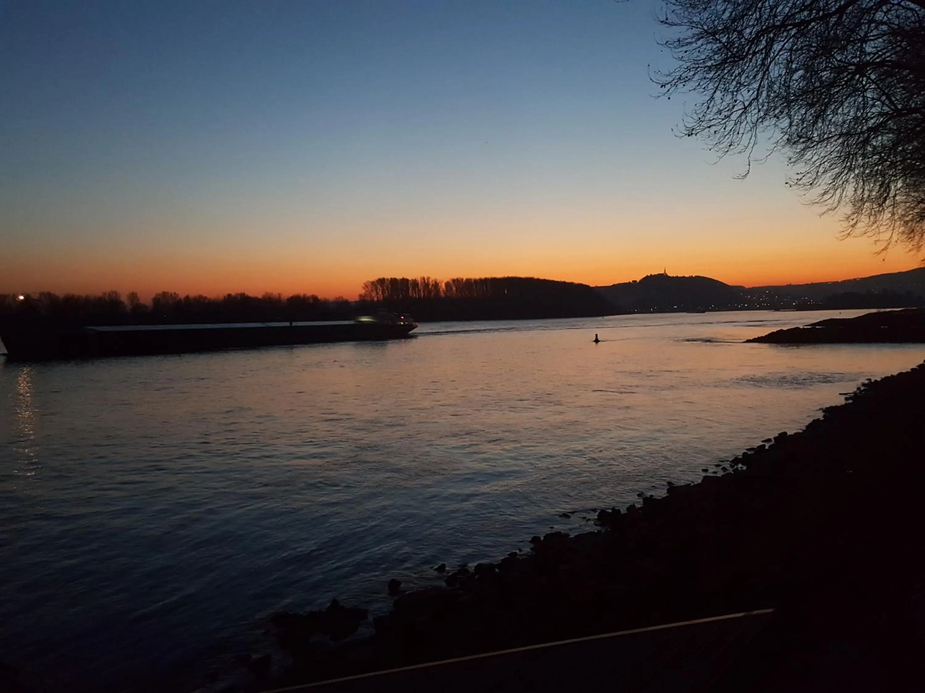 Nearby landmark in RUTHMANN-Rheinblick GARNI
