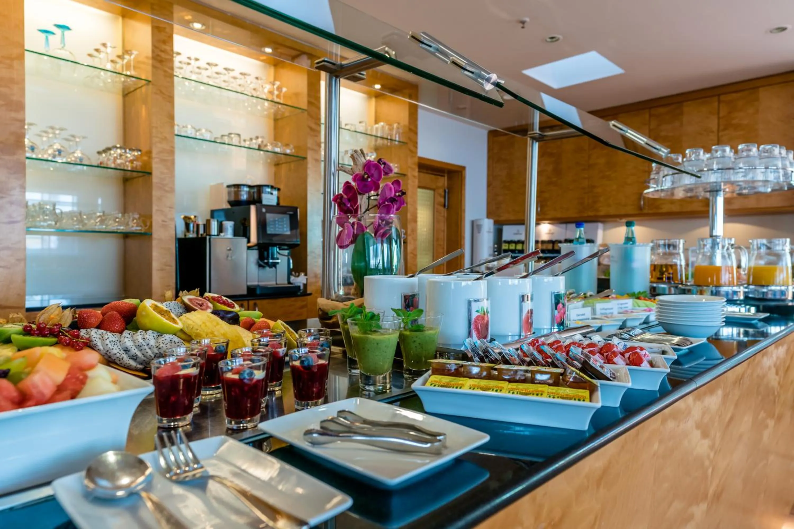 Breakfast in Schlosspark Hotel