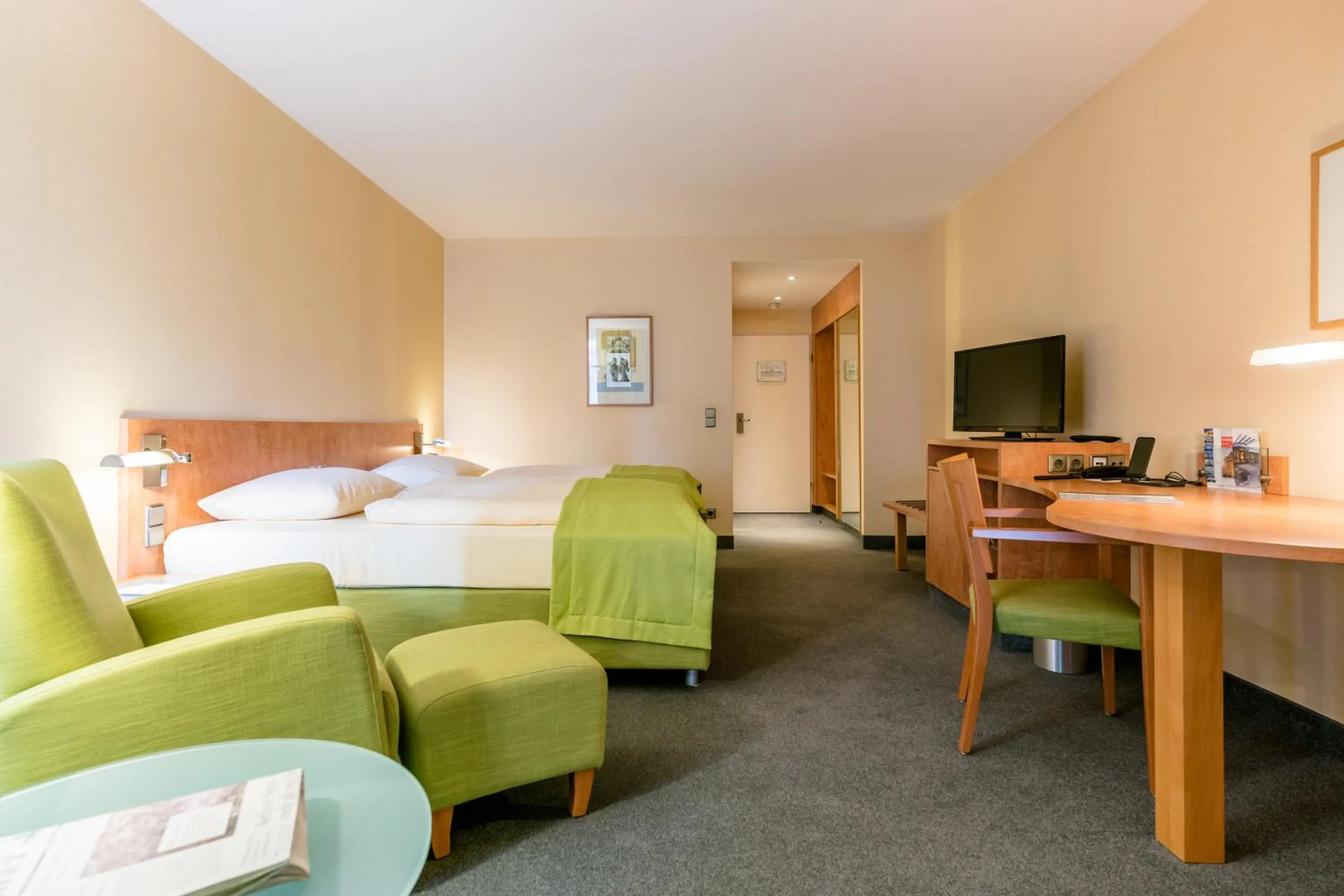 Photo of the whole room, Bed in Schlosspark Hotel