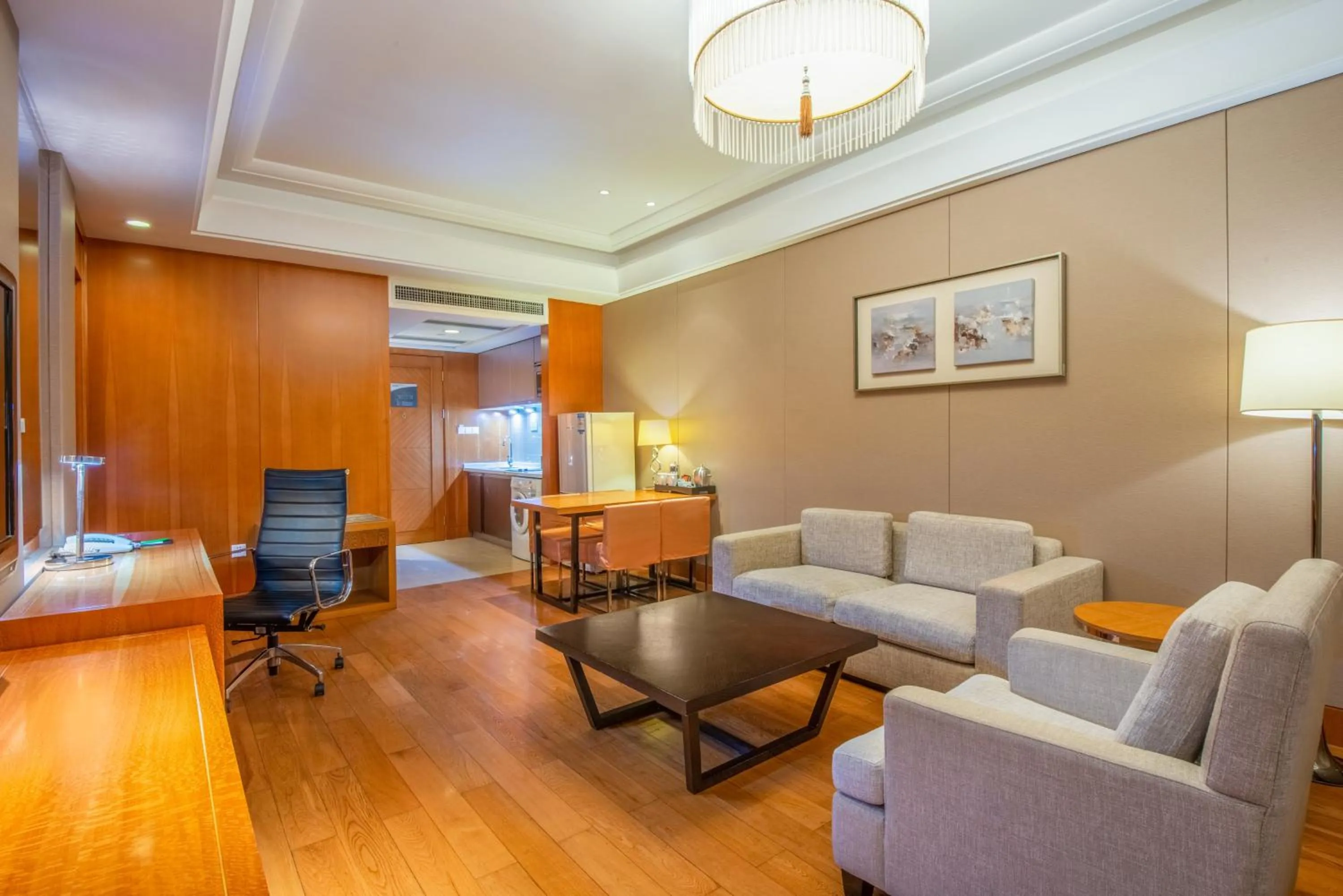 Photo of the whole room in Holiday Inn Hangzhou CBD by IHG