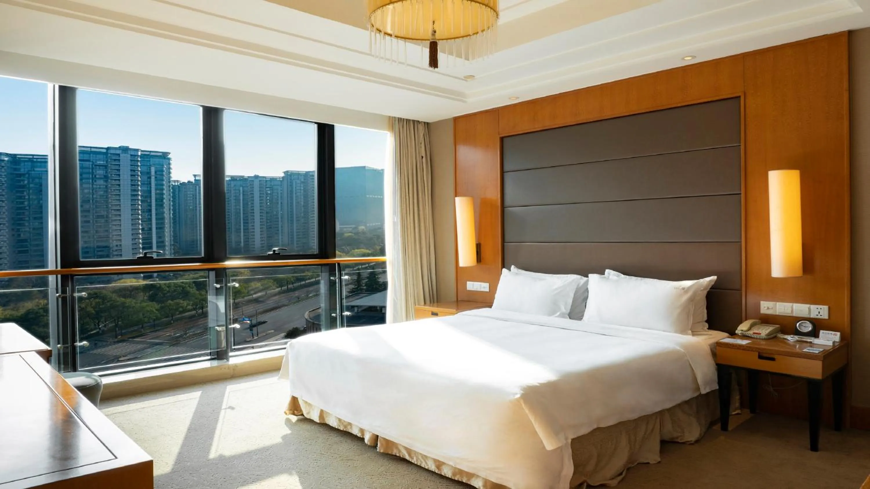 Bedroom in Holiday Inn Hangzhou CBD by IHG