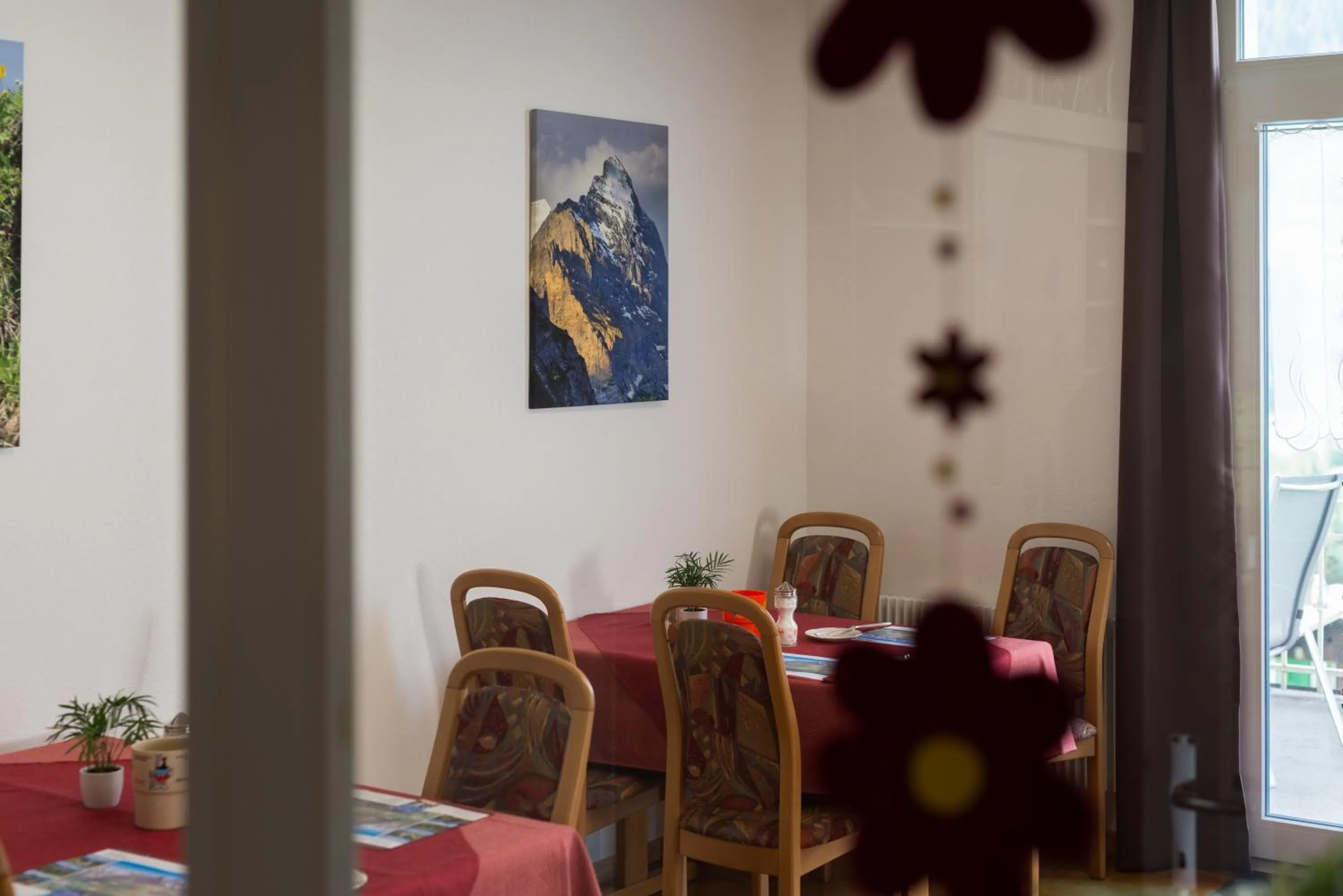 Restaurant/places to eat in Hotel Bel-Air Eden