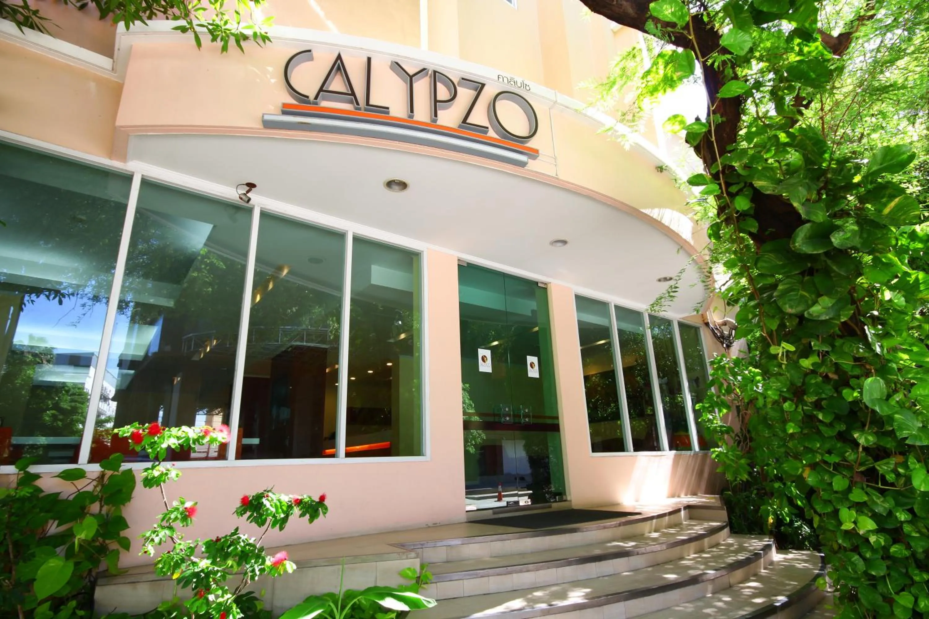 Property building in Calypzo Bangkok