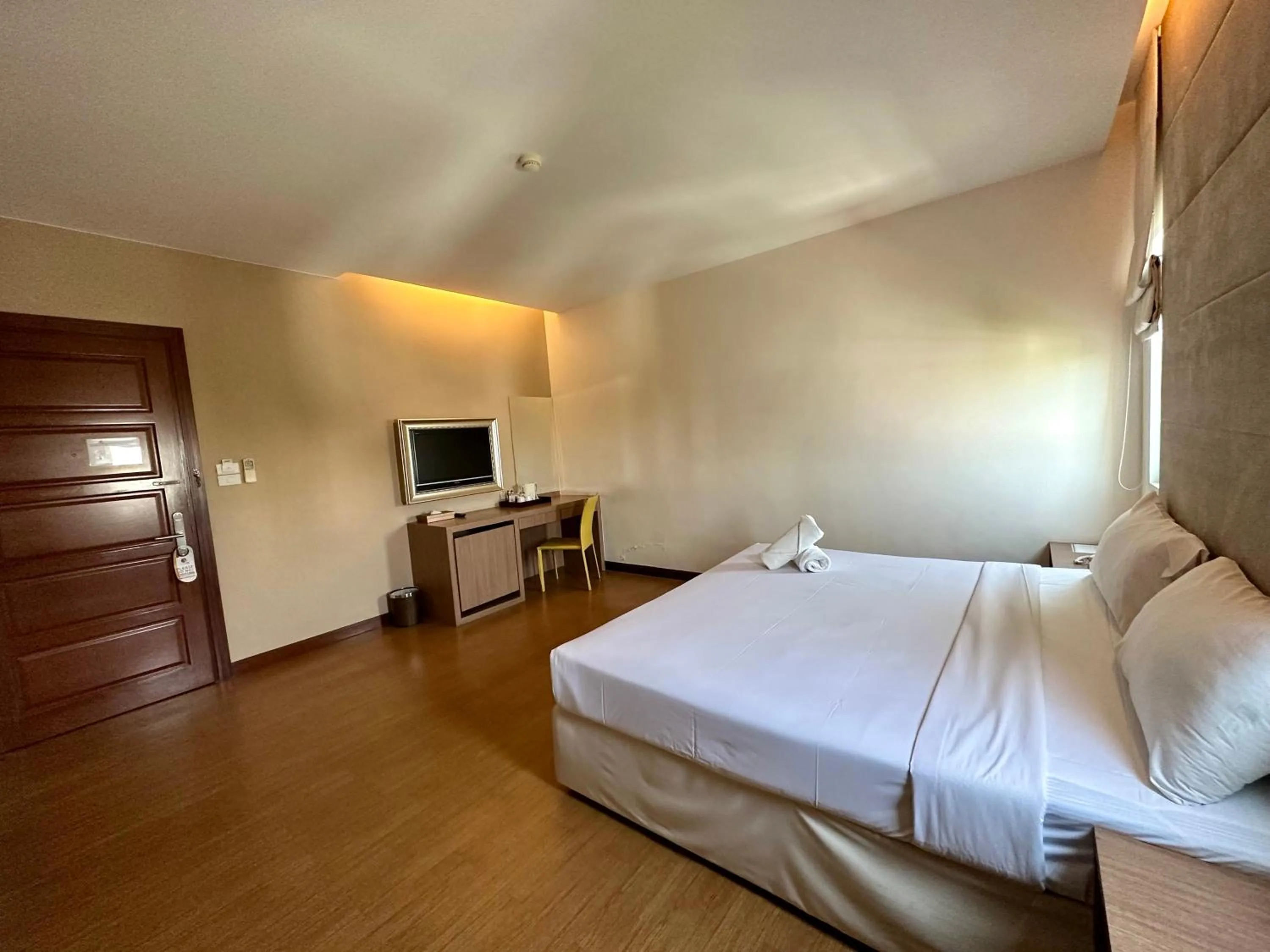 Bedroom, Bed in Calypzo 2 Ratchada 20