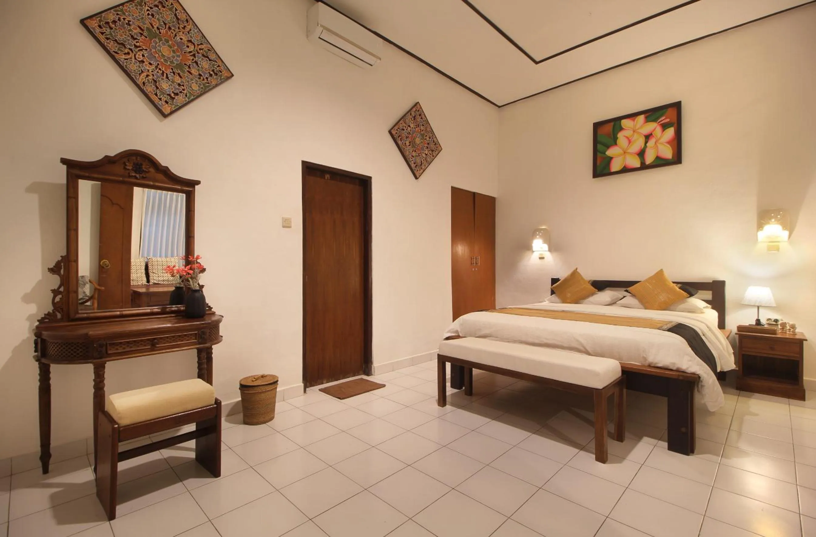 Bedroom, Bed in Hotel Jati Sanur