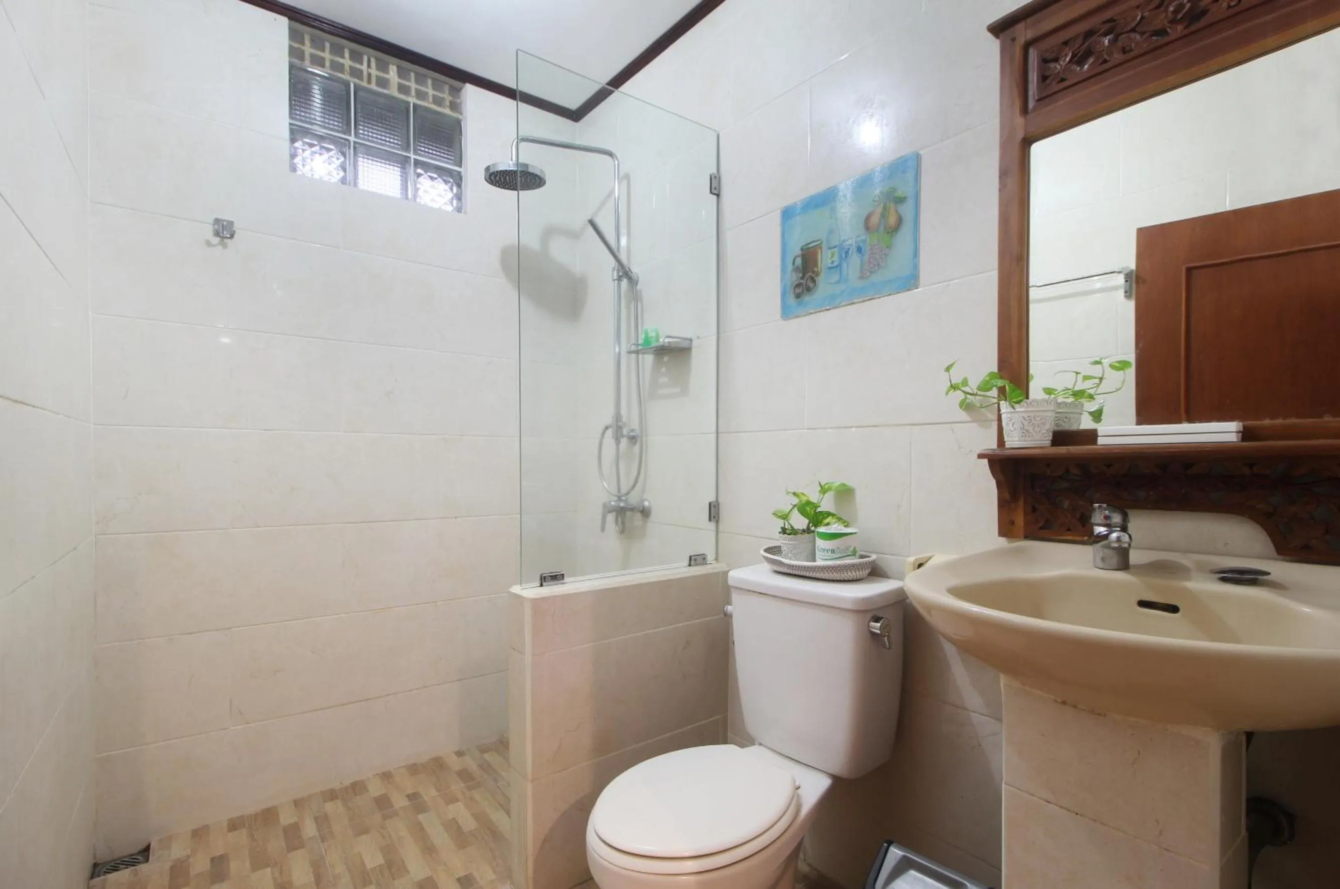 Shower in Hotel Jati Sanur