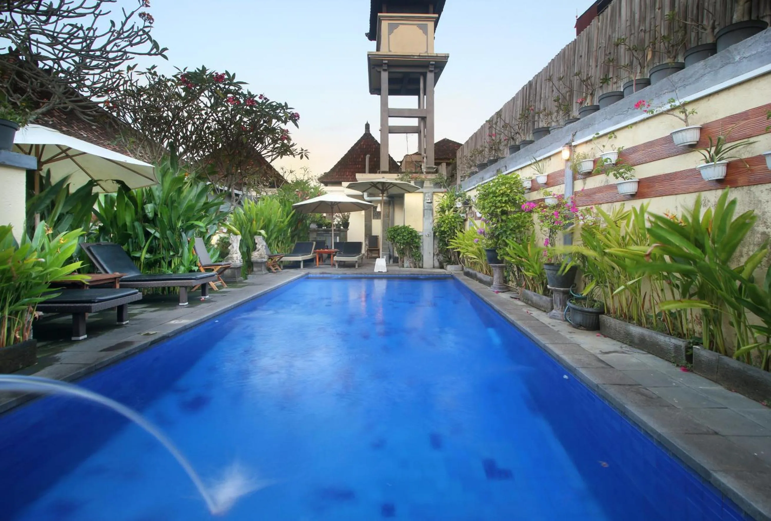 Swimming pool in Hotel Jati Sanur