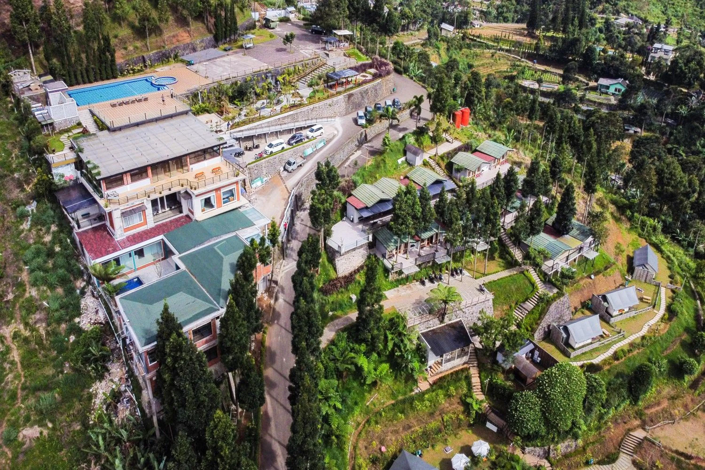 Property building in Alinson Sunset Hill