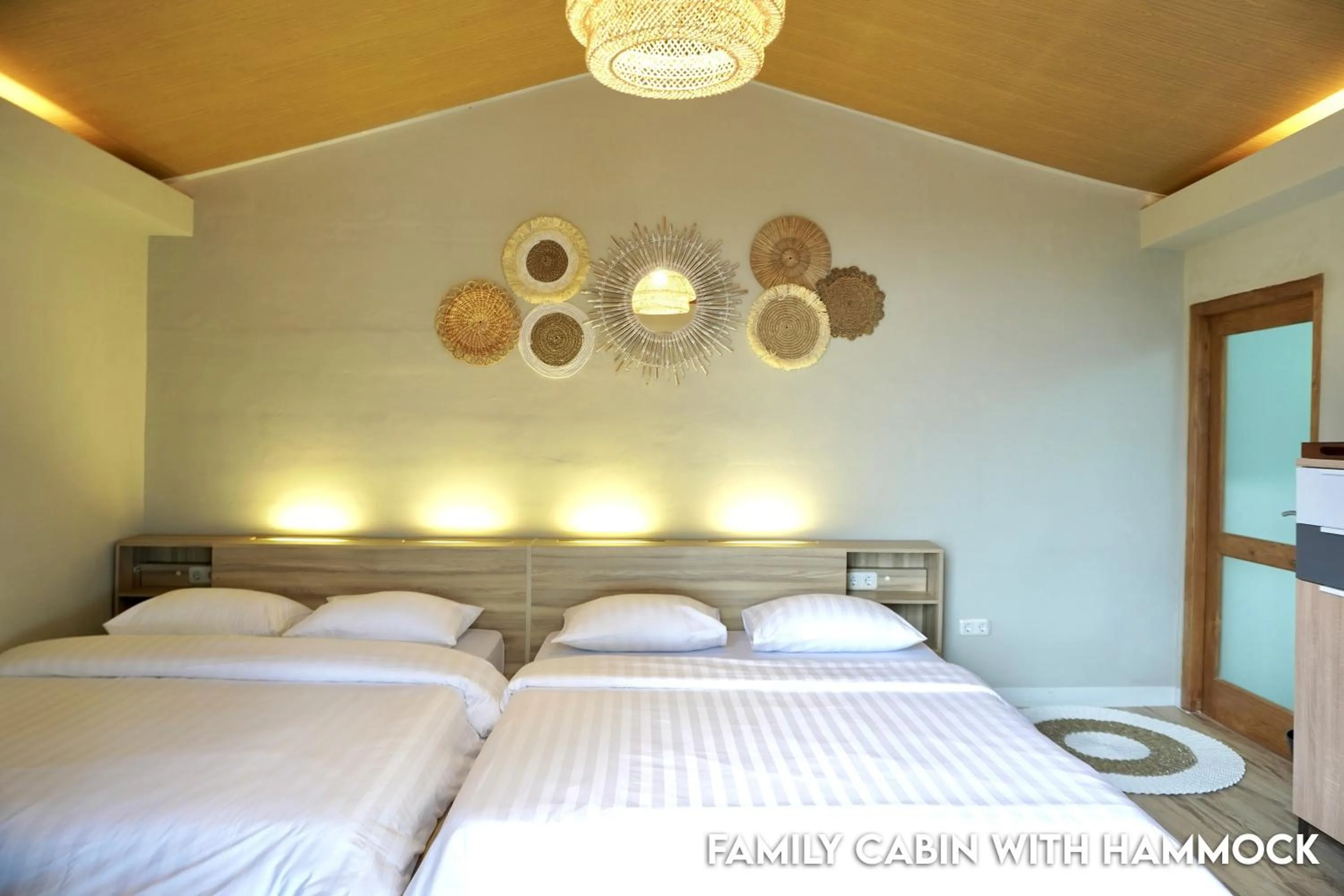 Bedroom, Bed in Alinson Sunset Hill