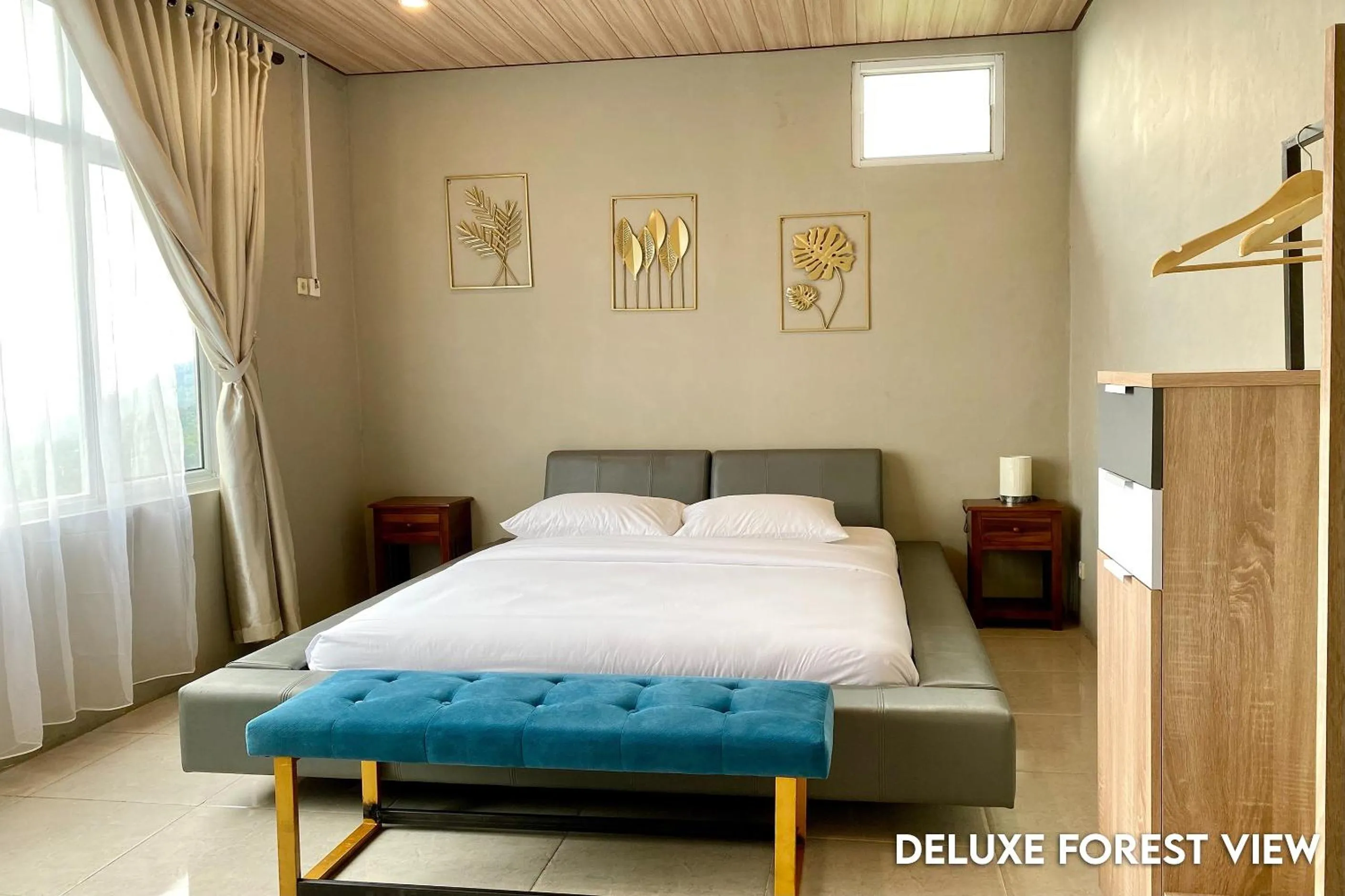 Bed in Alinson Sunset Hill