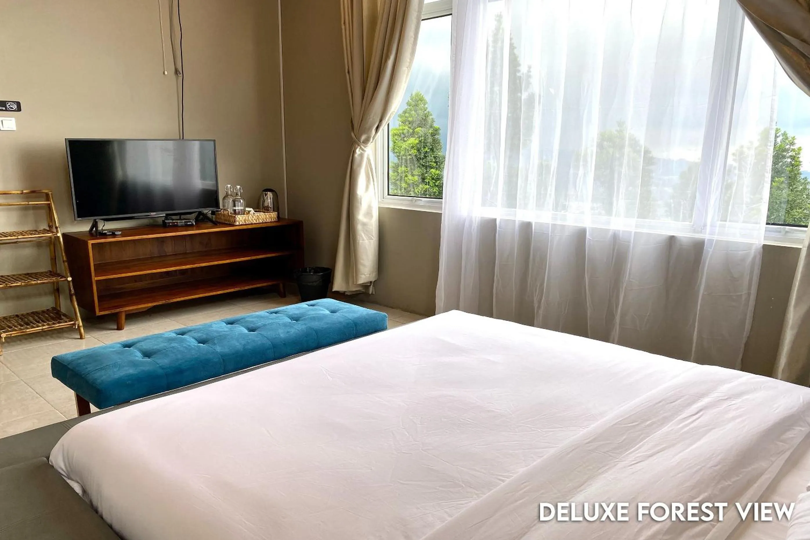 Bed in Alinson Sunset Hill