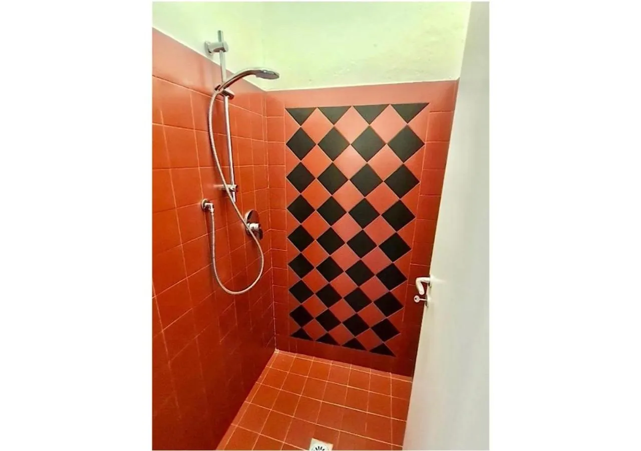 Shower in BRIBANO HOSTEL & bike sharing-workers and tourists hospitality