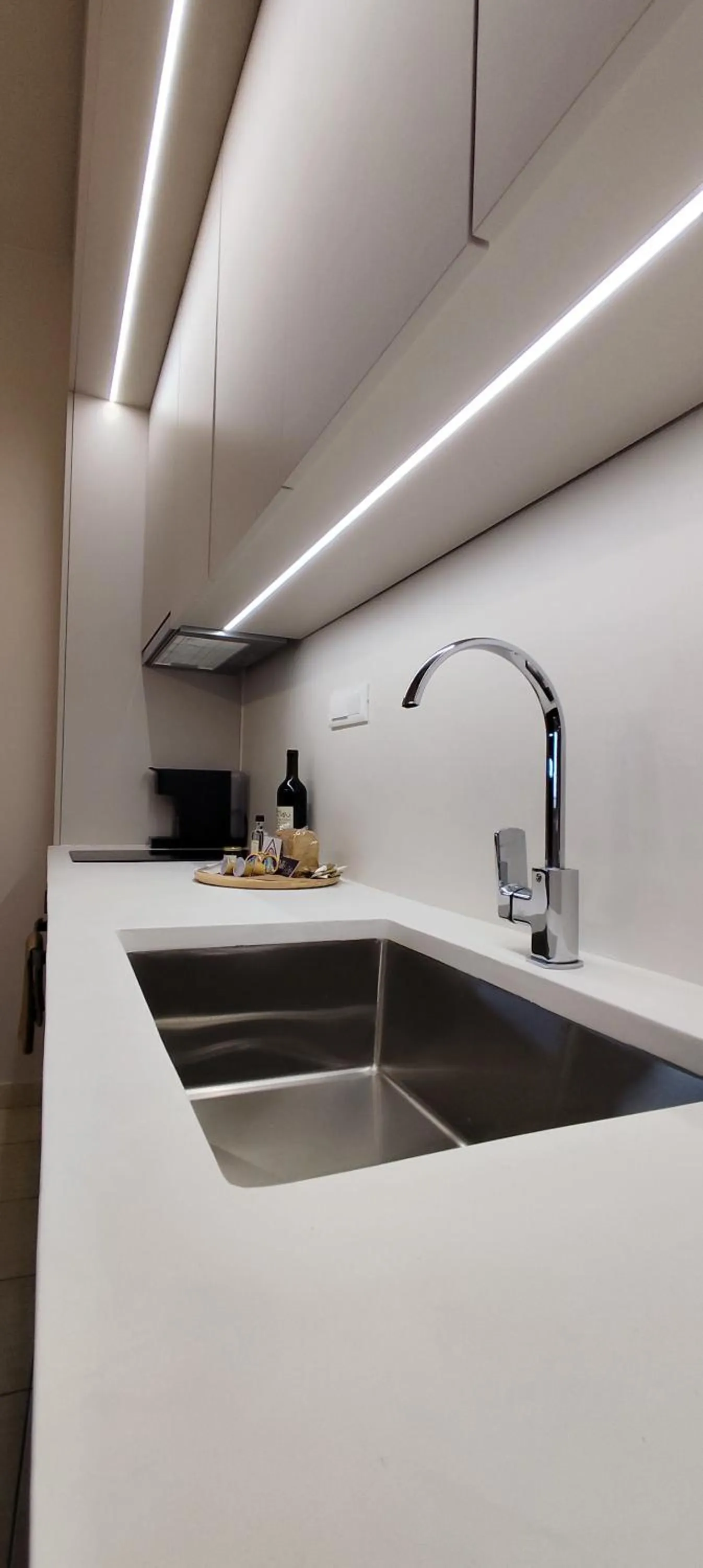 Kitchen or kitchenette in Niki Apartments