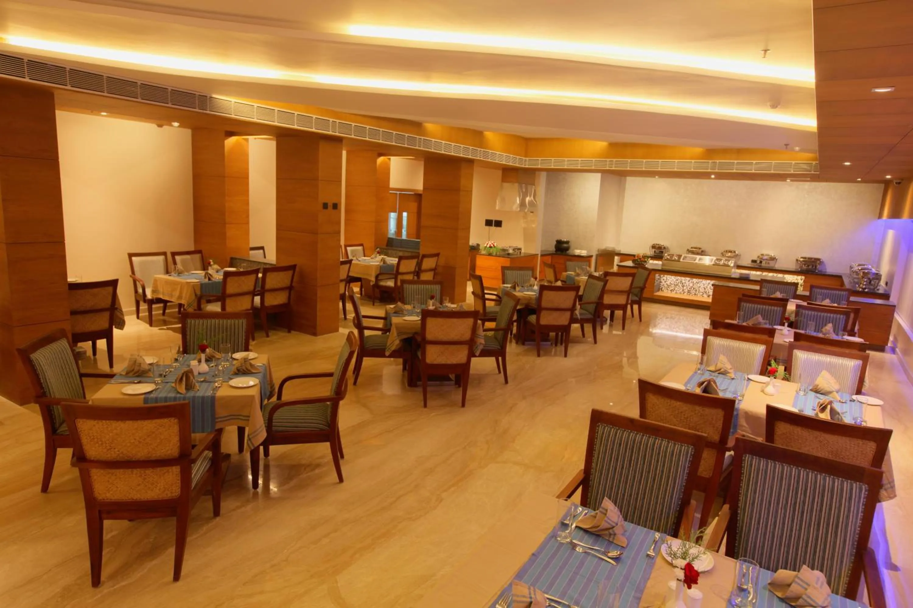 Restaurant/places to eat in Diana Heights Luxury Hotel