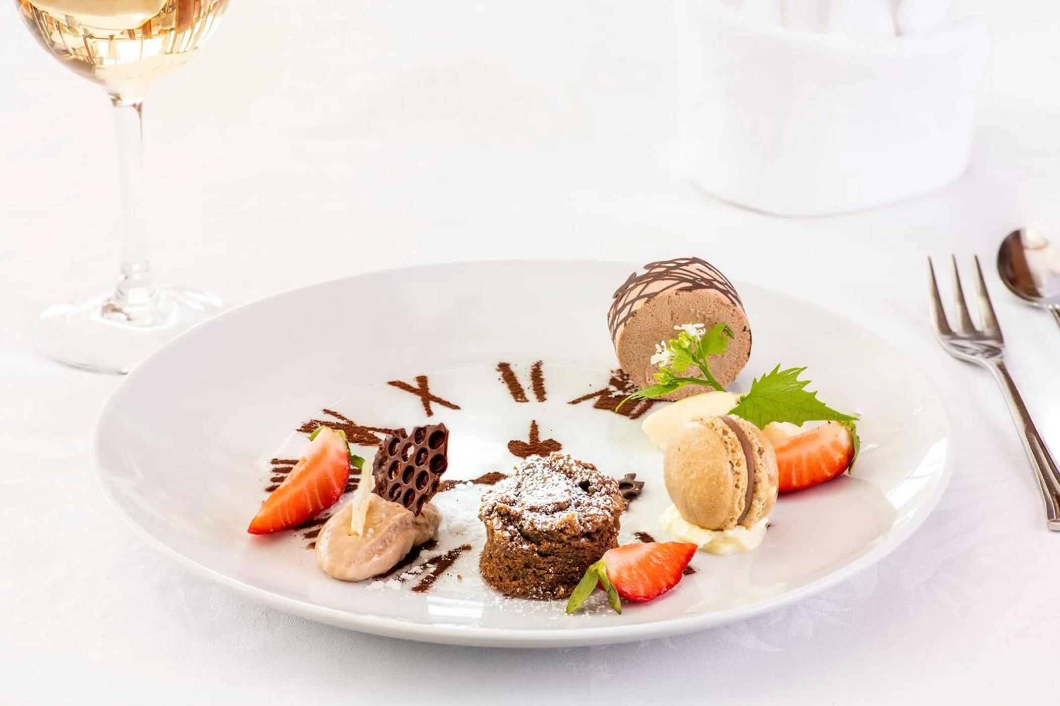 Food and drinks in Berghotel Jochgrimm - Your Dolomites Home