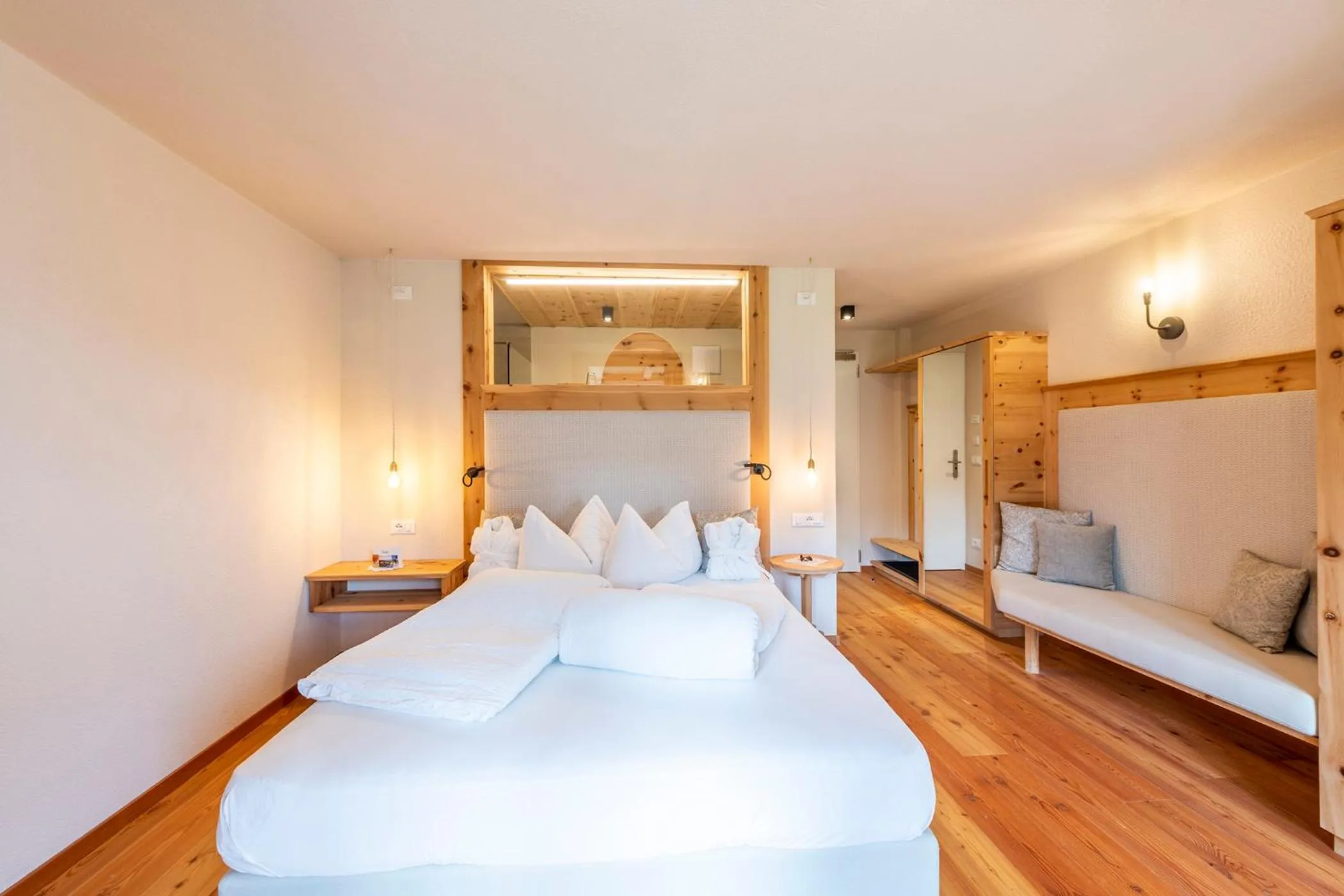 Bed in Berghotel Jochgrimm - Your Dolomites Home