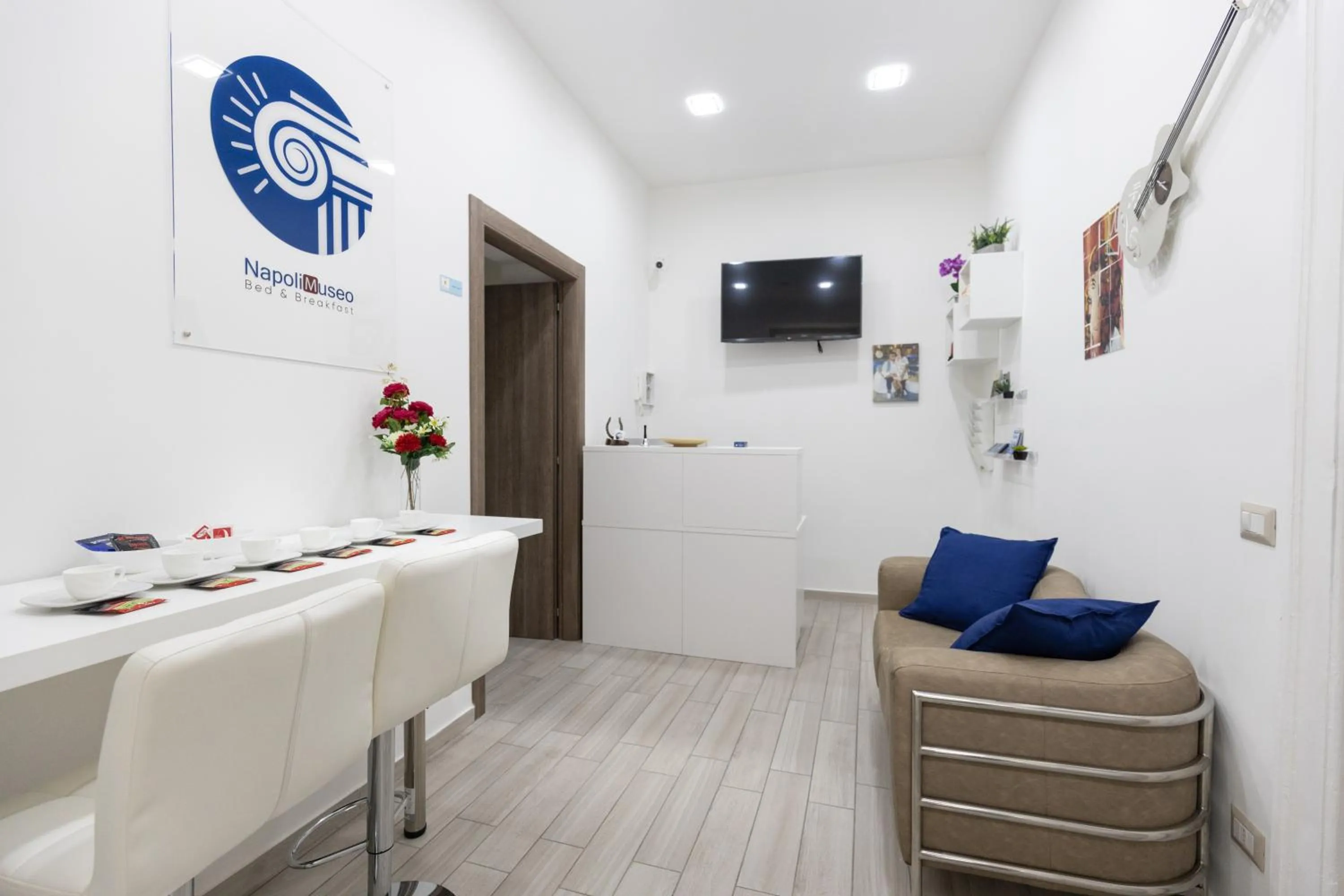 Seating area in Napoli Museo bed and breakfast