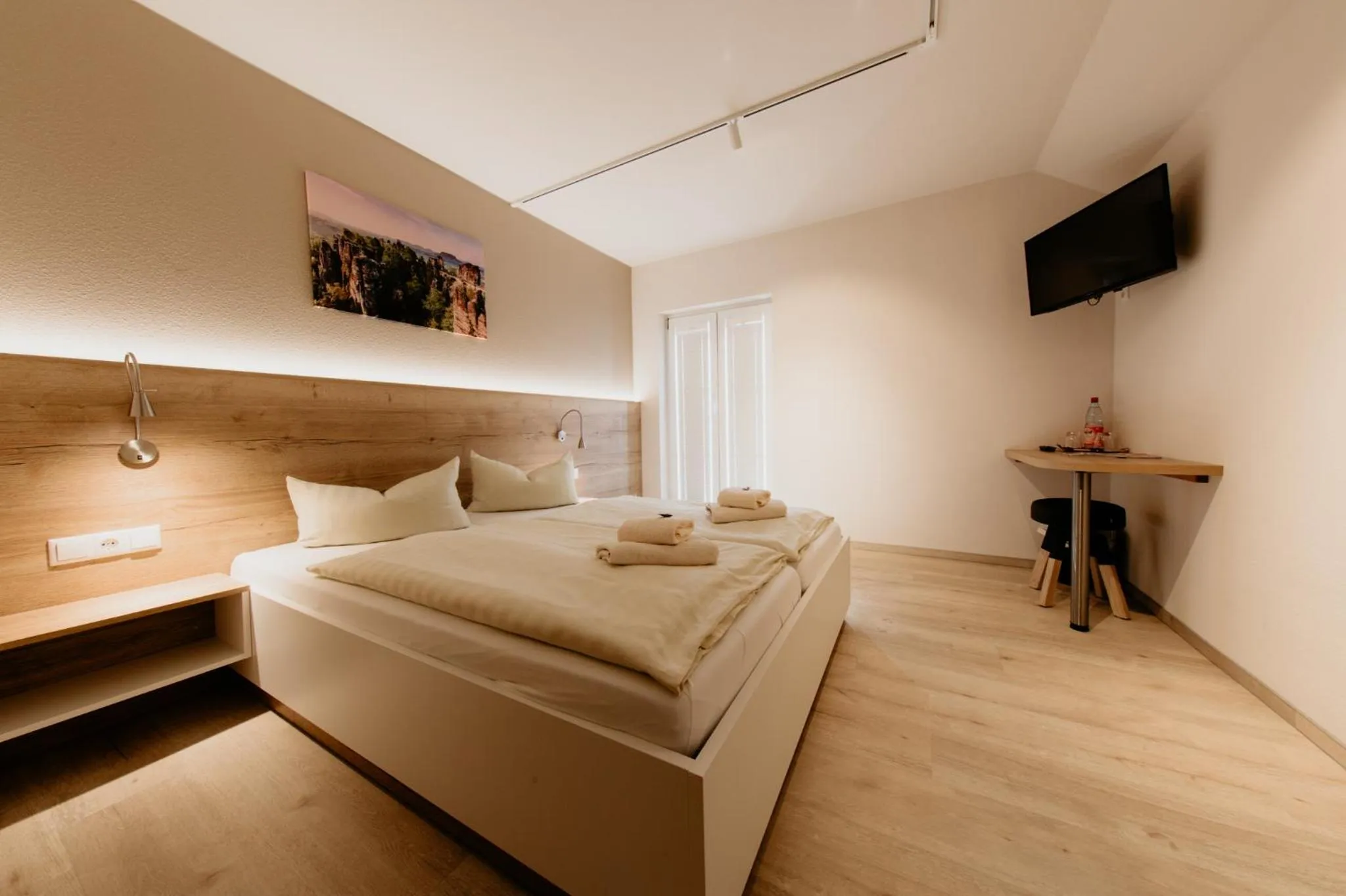 Bathroom, Bed in Bergpension Laasen Perle Rathen