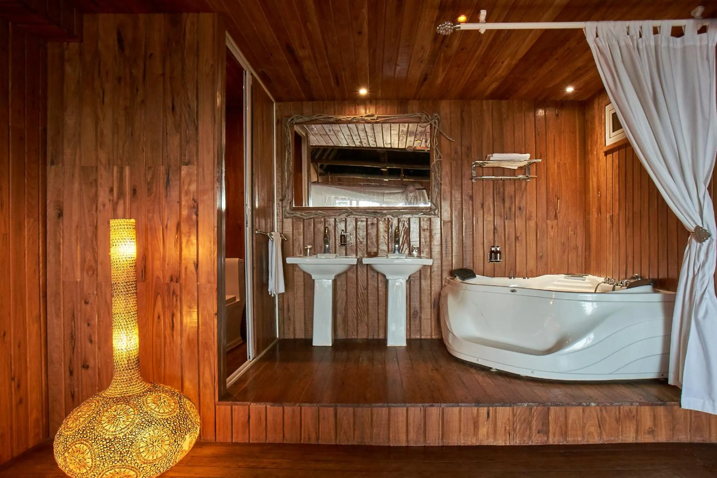 Hot Tub in Catembe Gallery Hotel