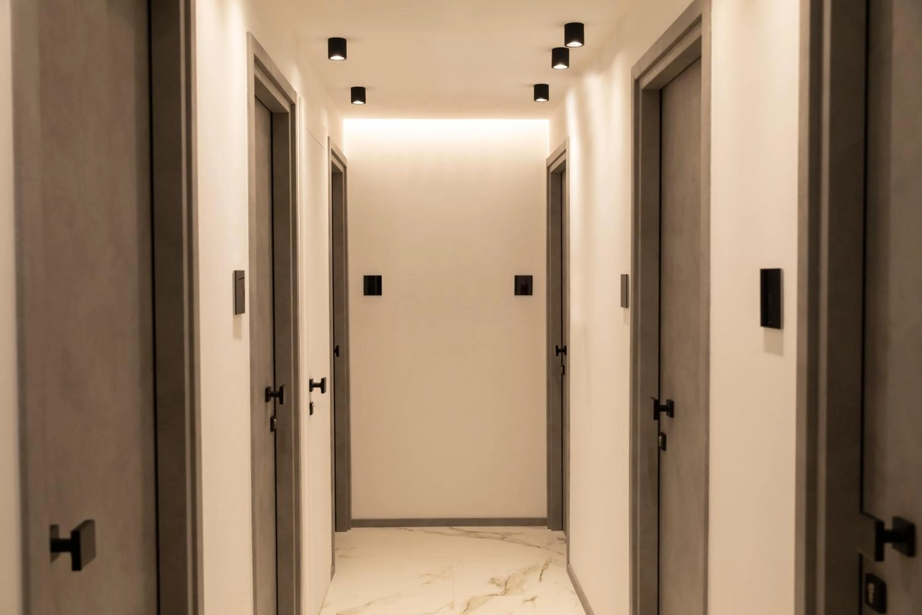 Decorative detail in The City Hotel