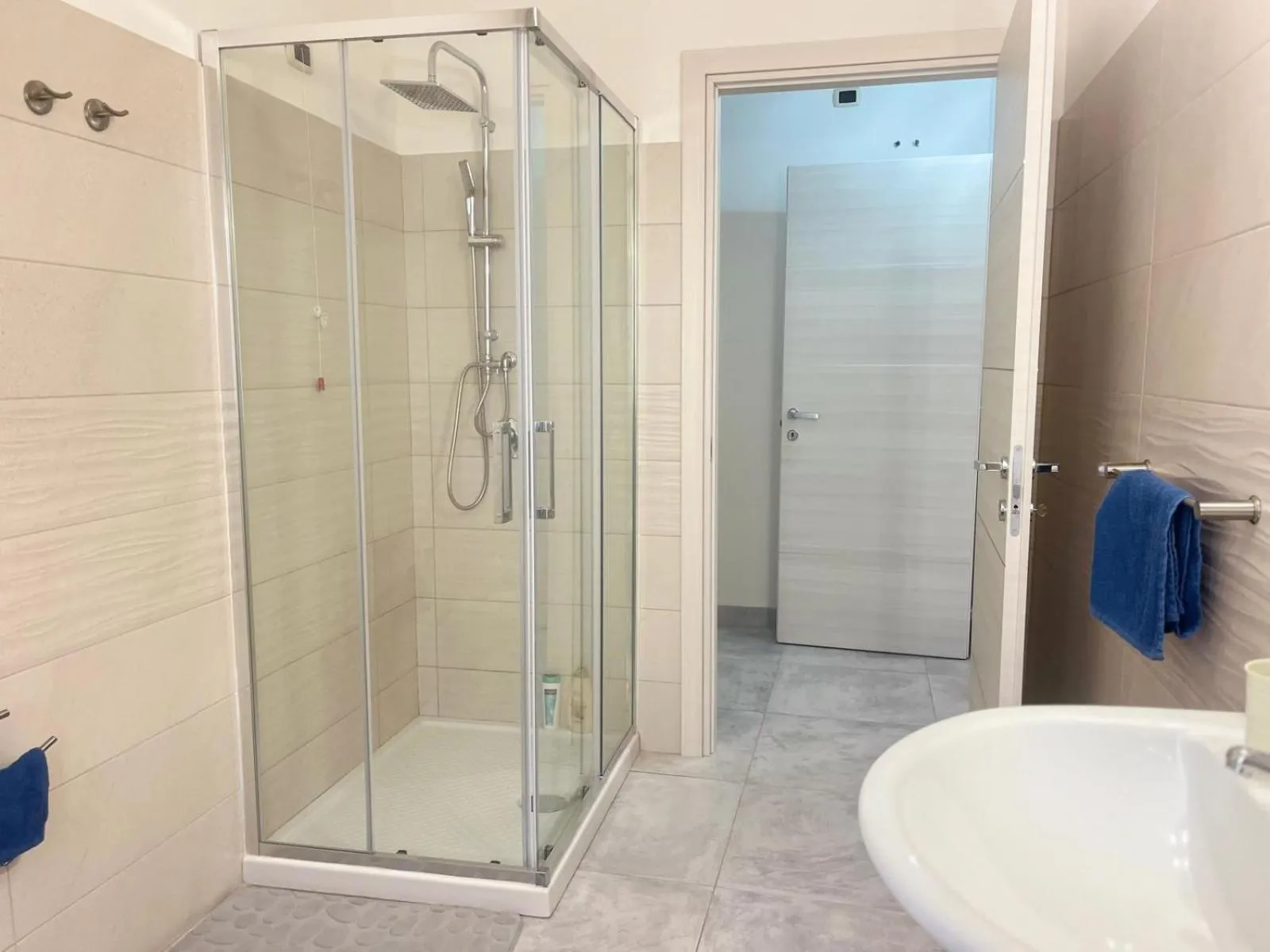 Shower in La luna nel pozzo