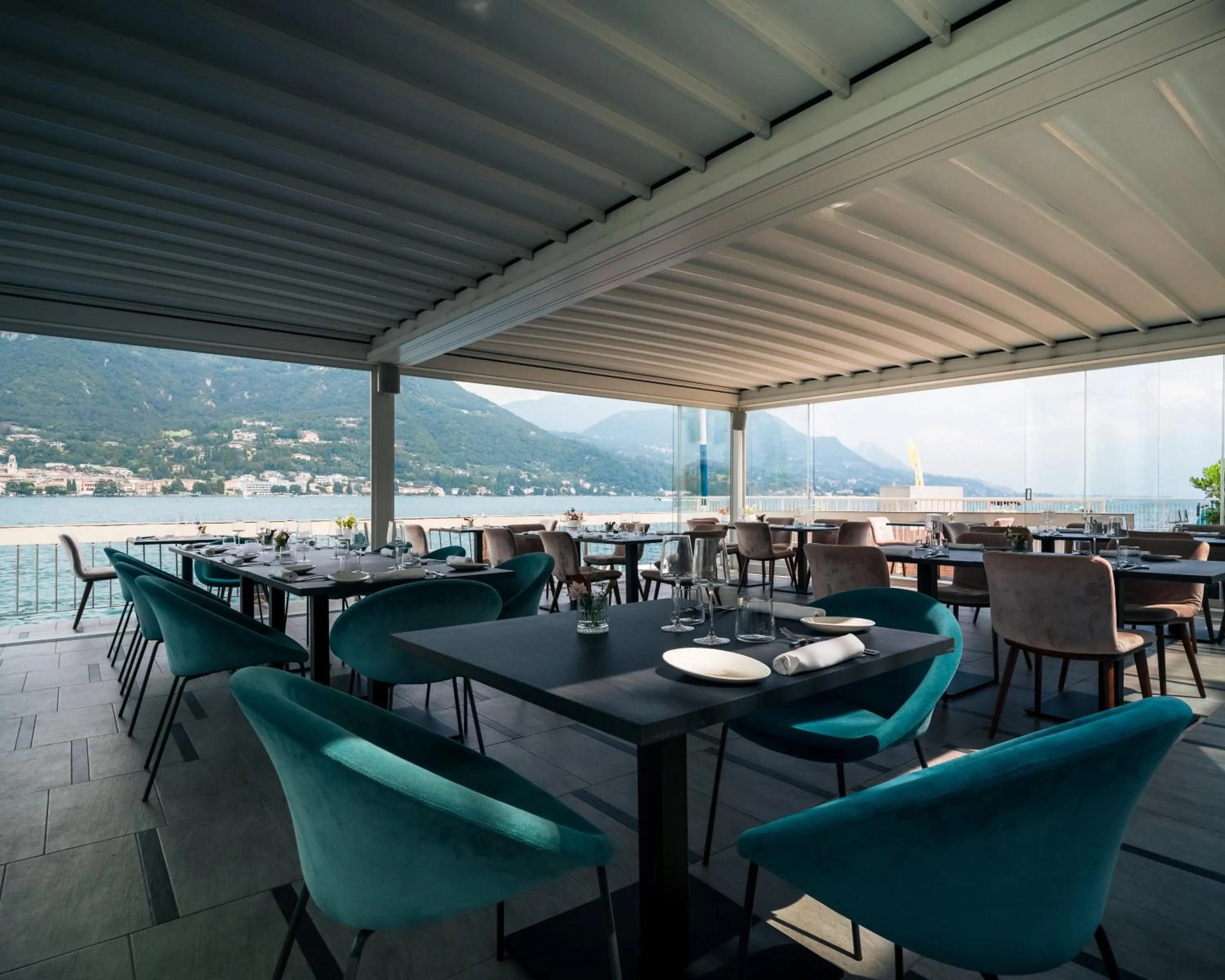 Restaurant/places to eat in Ah Porticcioli Boutique Apartments