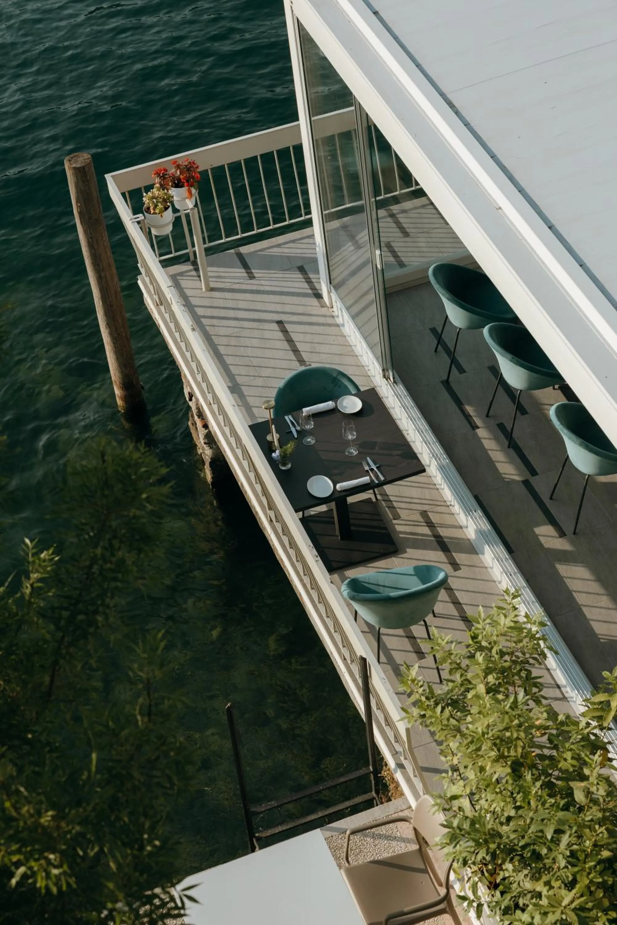 Restaurant/places to eat in Ah Porticcioli Boutique Apartments