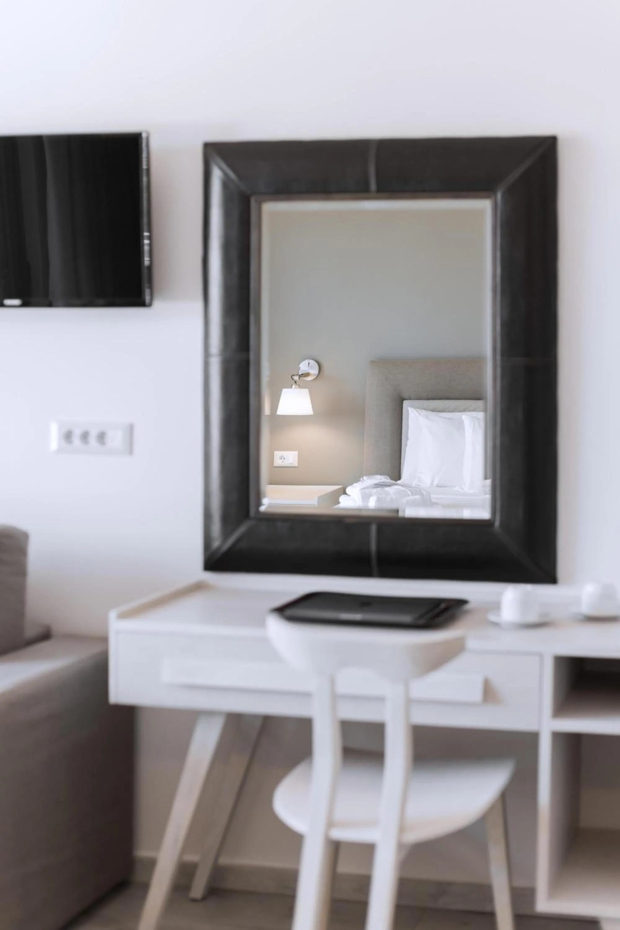 TV and multimedia in Palacio del Sol Luxury Apartments