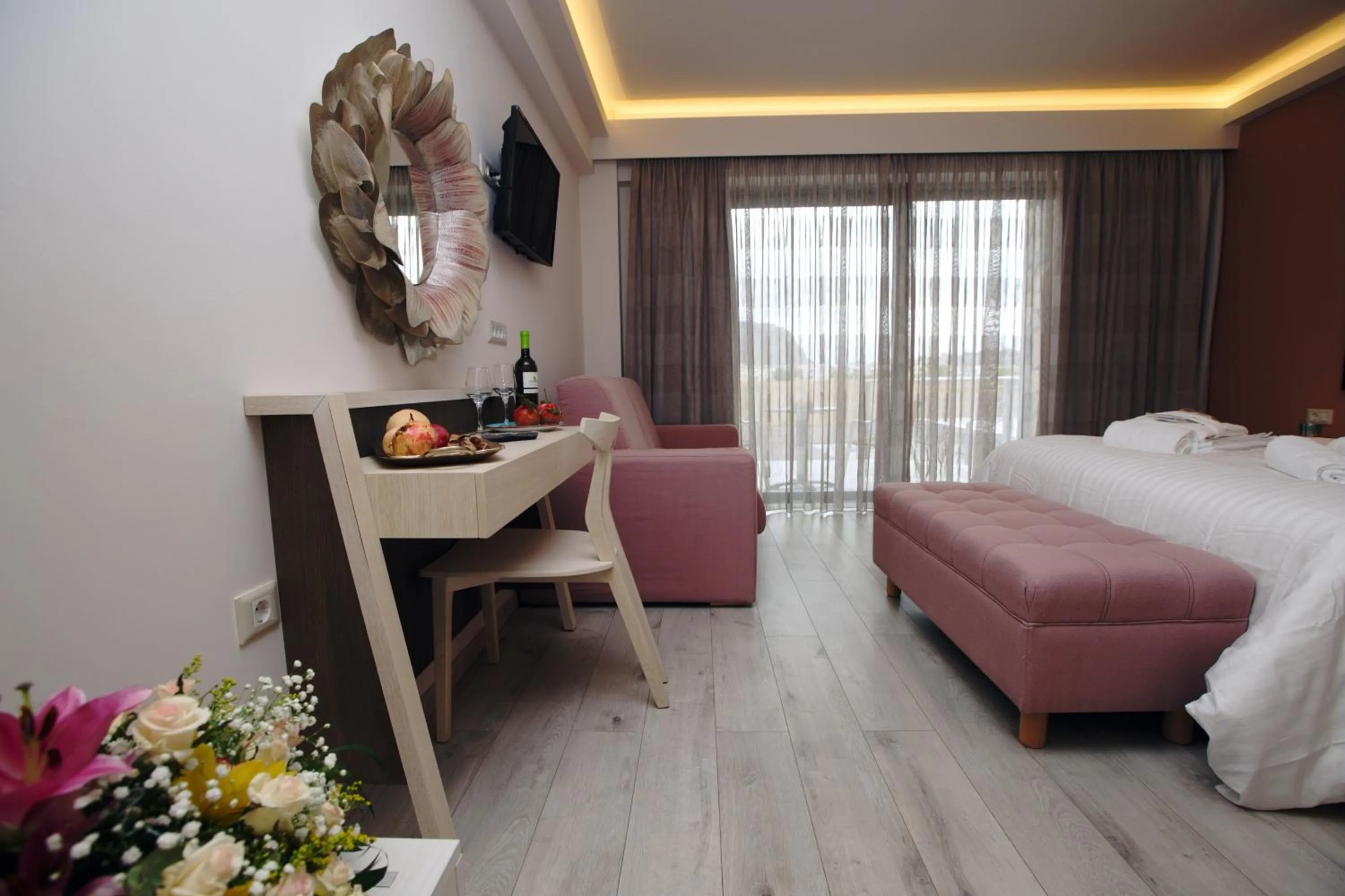 Photo of the whole room, Bed in Palacio del Sol Luxury Apartments