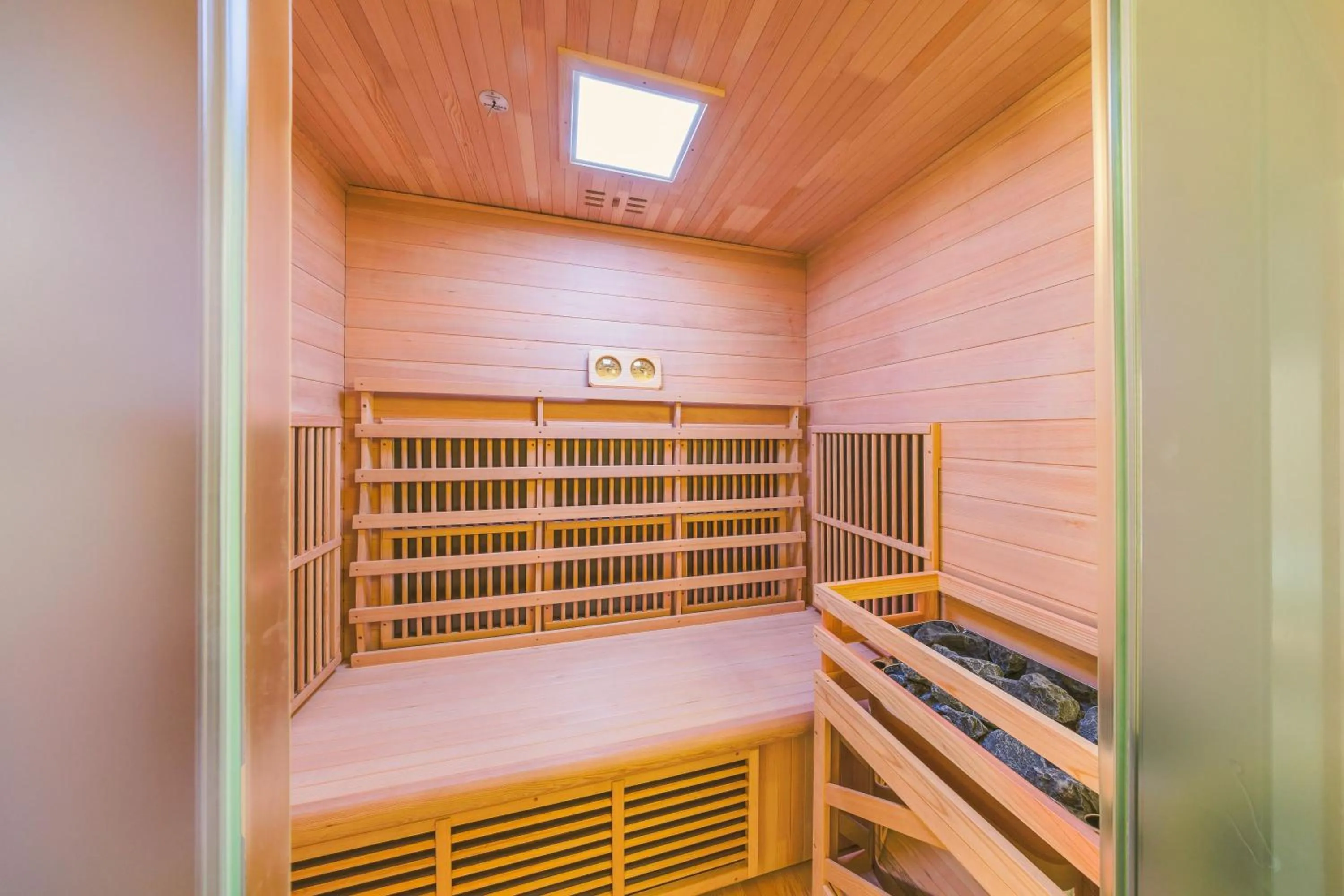 Takamiya Hotel Hammond