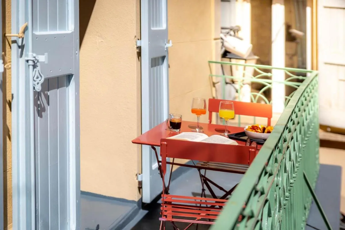 Balcony/Terrace in Provence Au Coeur Appart Hotels