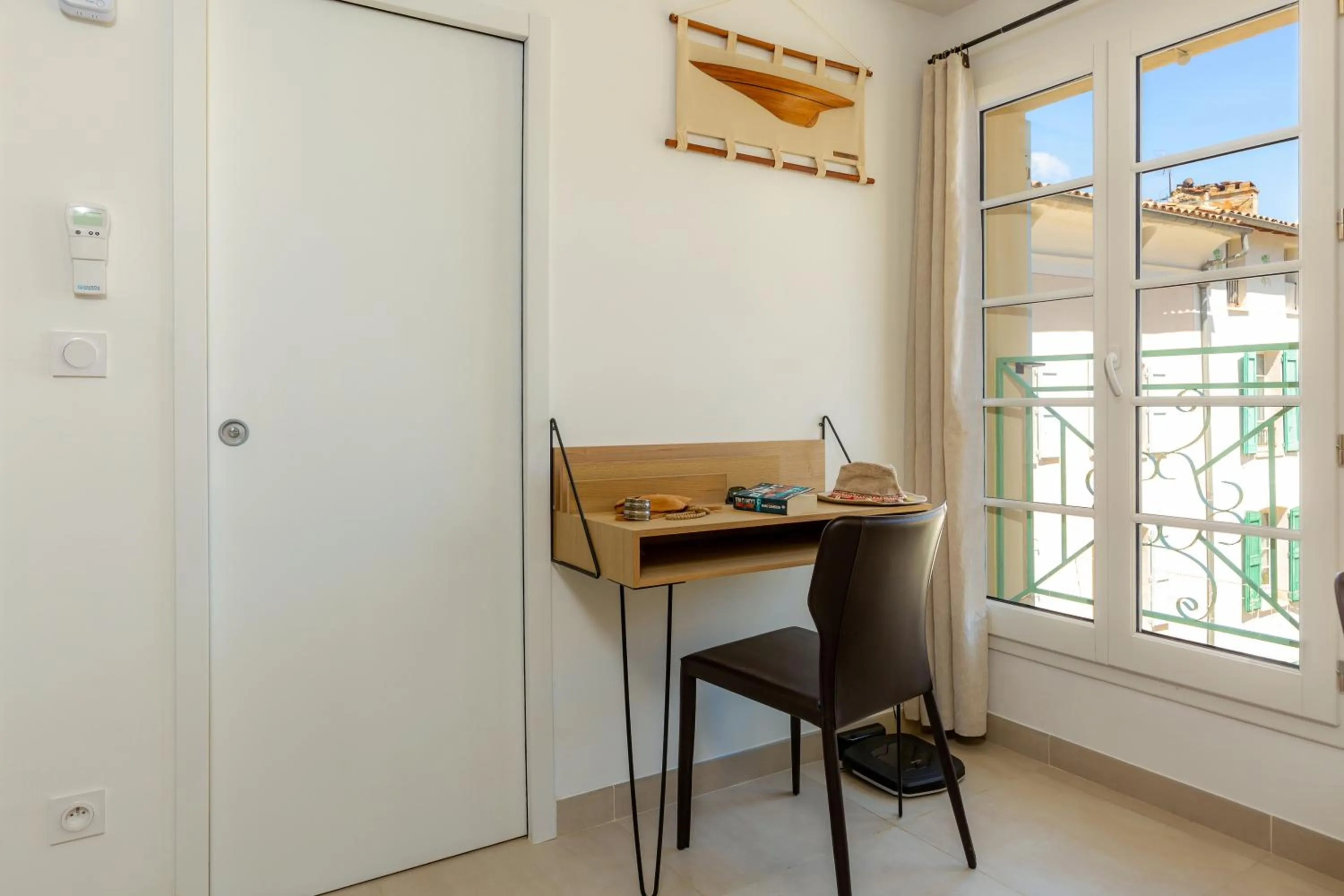 Seating area in Provence Au Coeur Appart Hotels