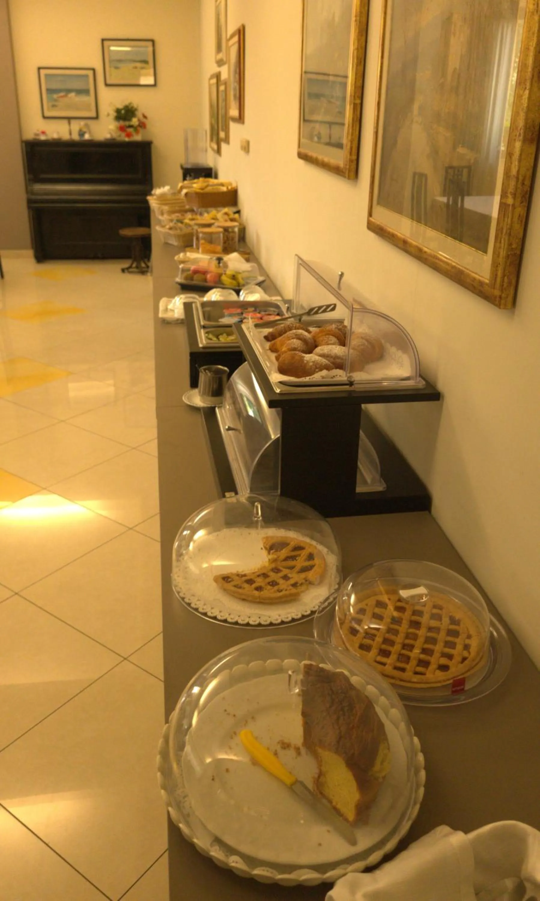 Breakfast in Hotel Lido