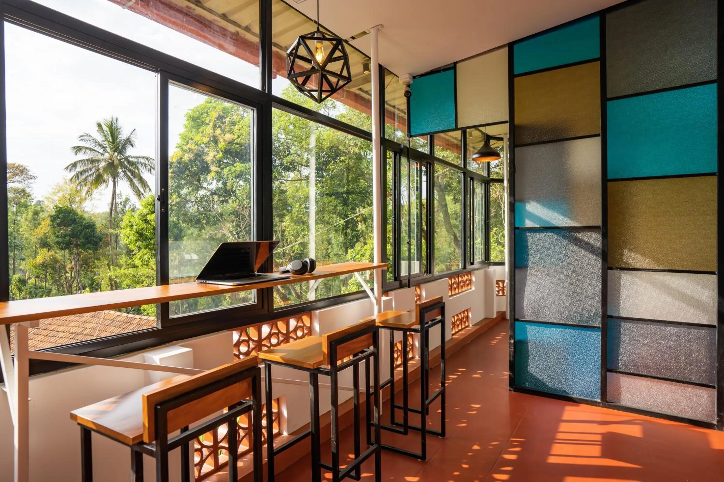 Restaurant/places to eat in Zostel Coorg, Madikeri