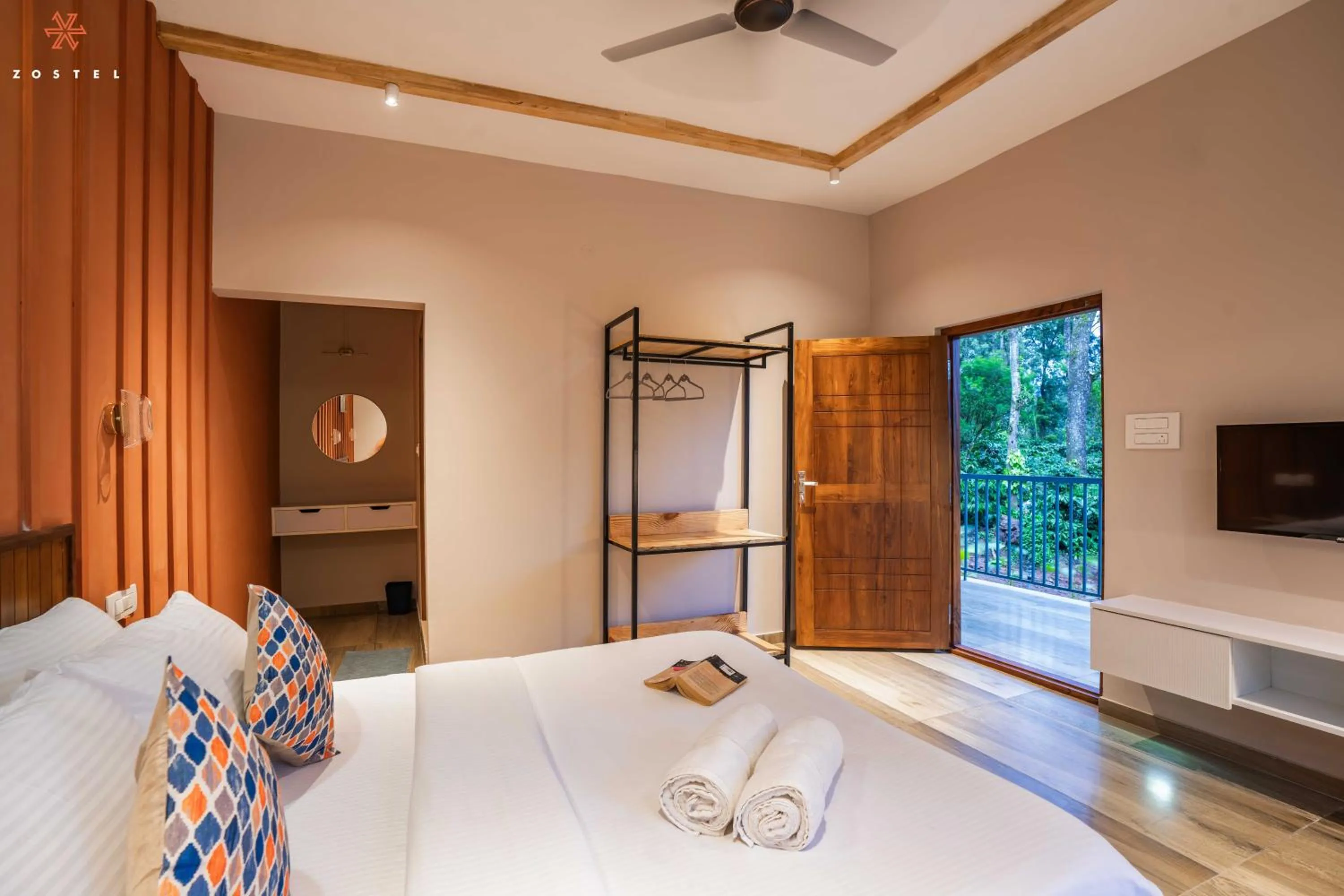Photo of the whole room, Bed in Zostel Coorg, Madikeri