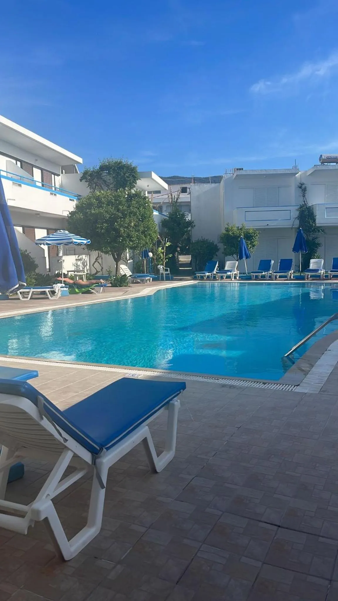 Swimming pool in Kosinmyheart Apartment 11 & Studio10