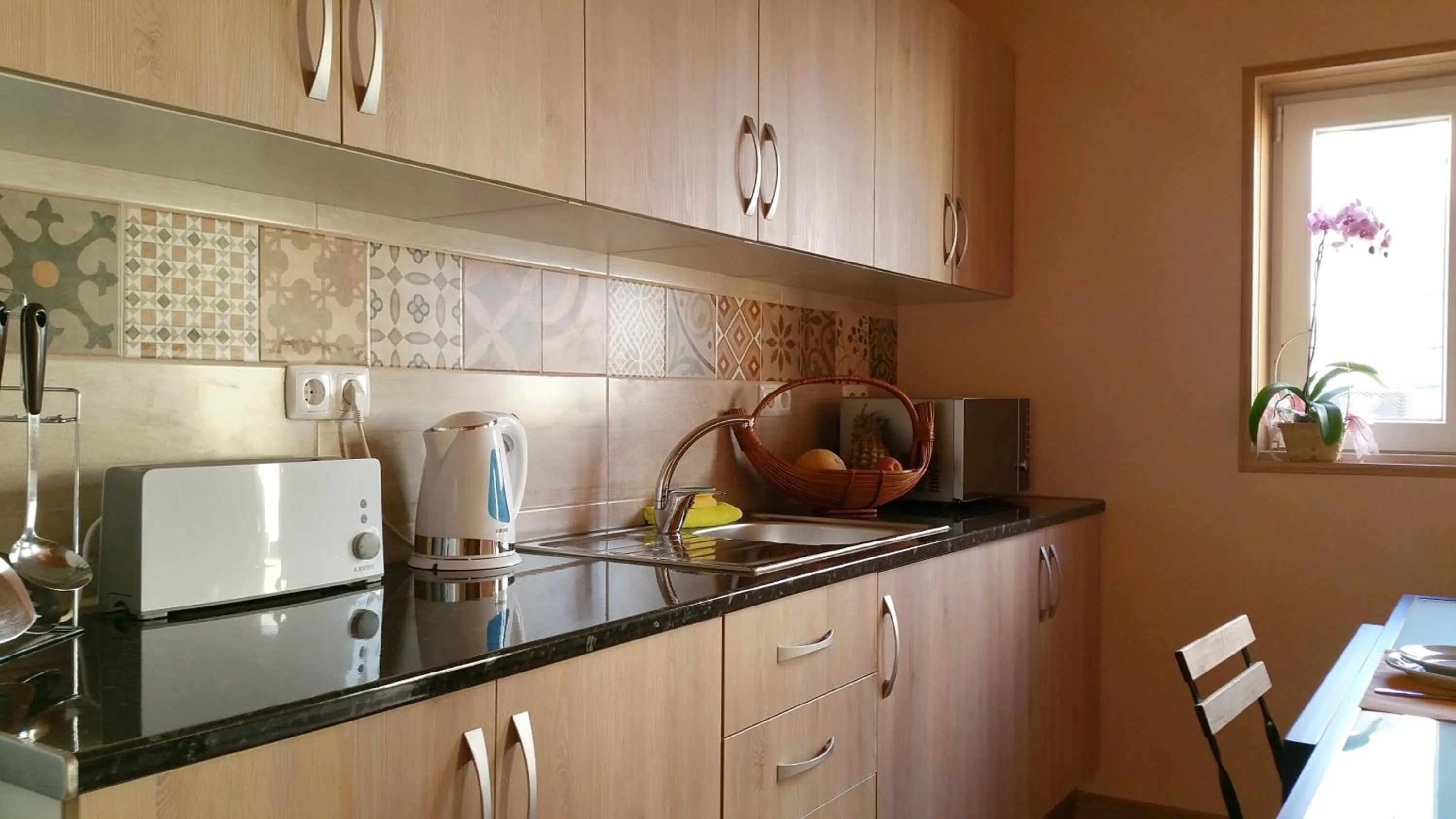 Communal kitchen in Happy House Comfort Plus