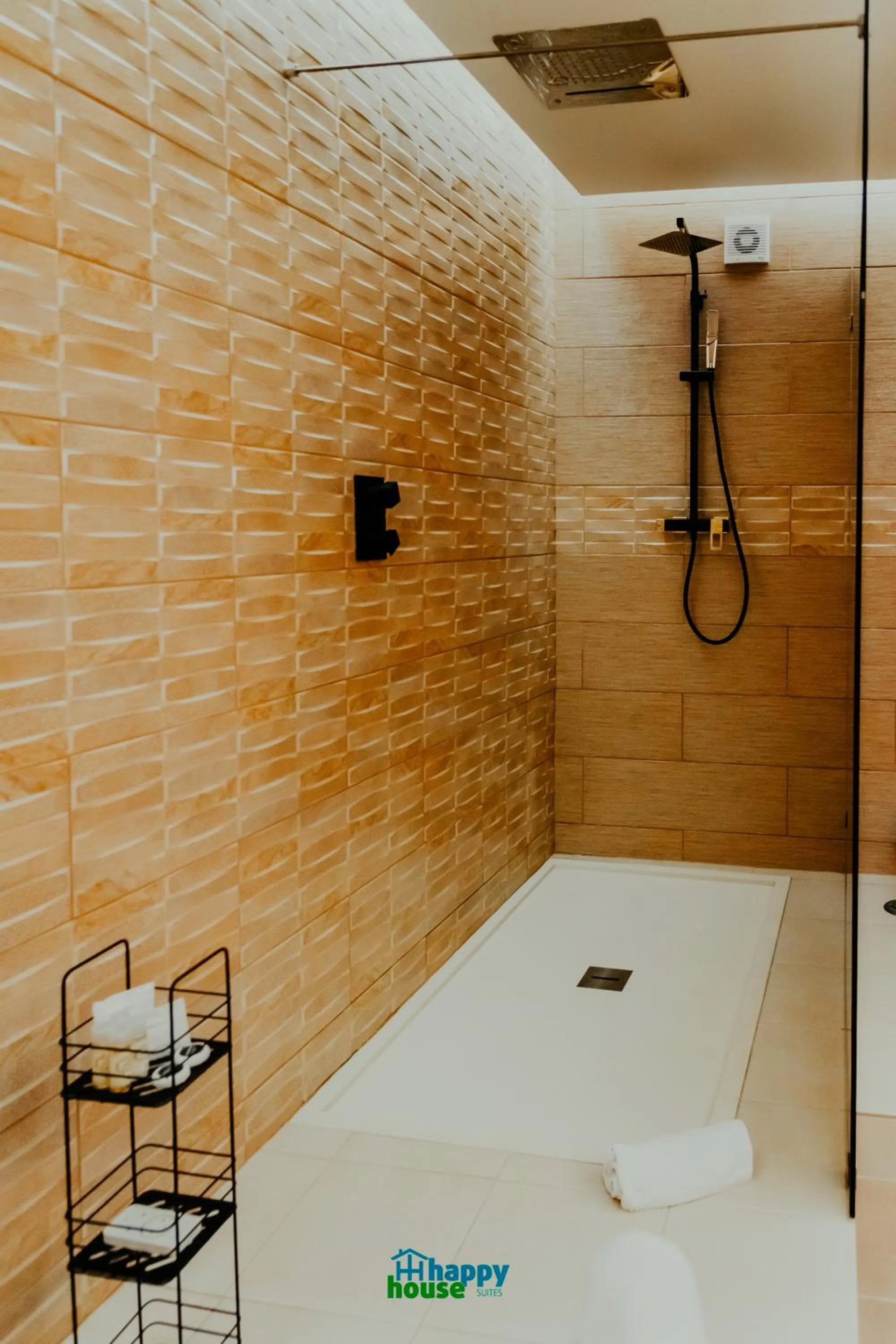 Shower in Happy House Comfort Plus