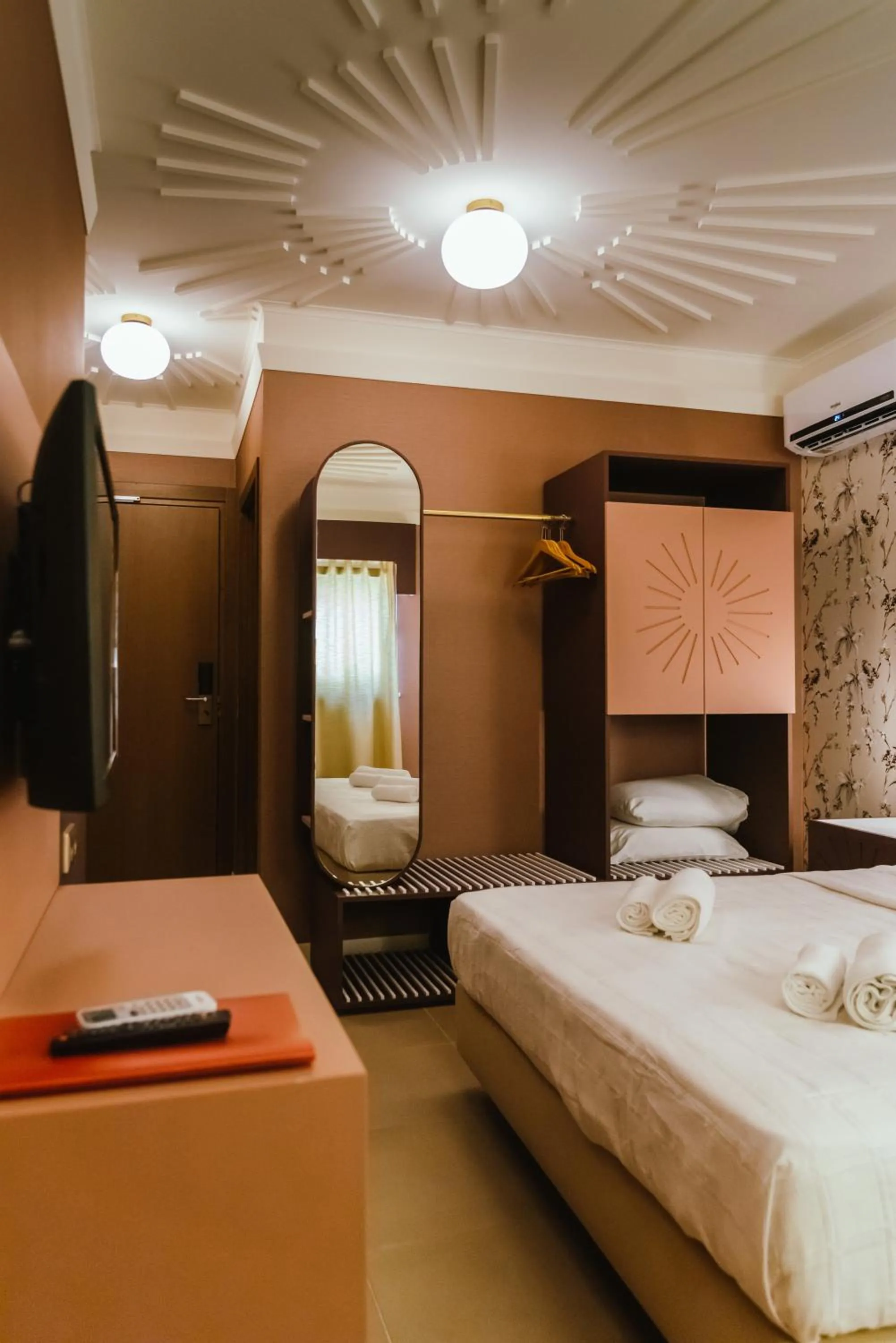 Photo of the whole room, Bed in Happy House Comfort Plus