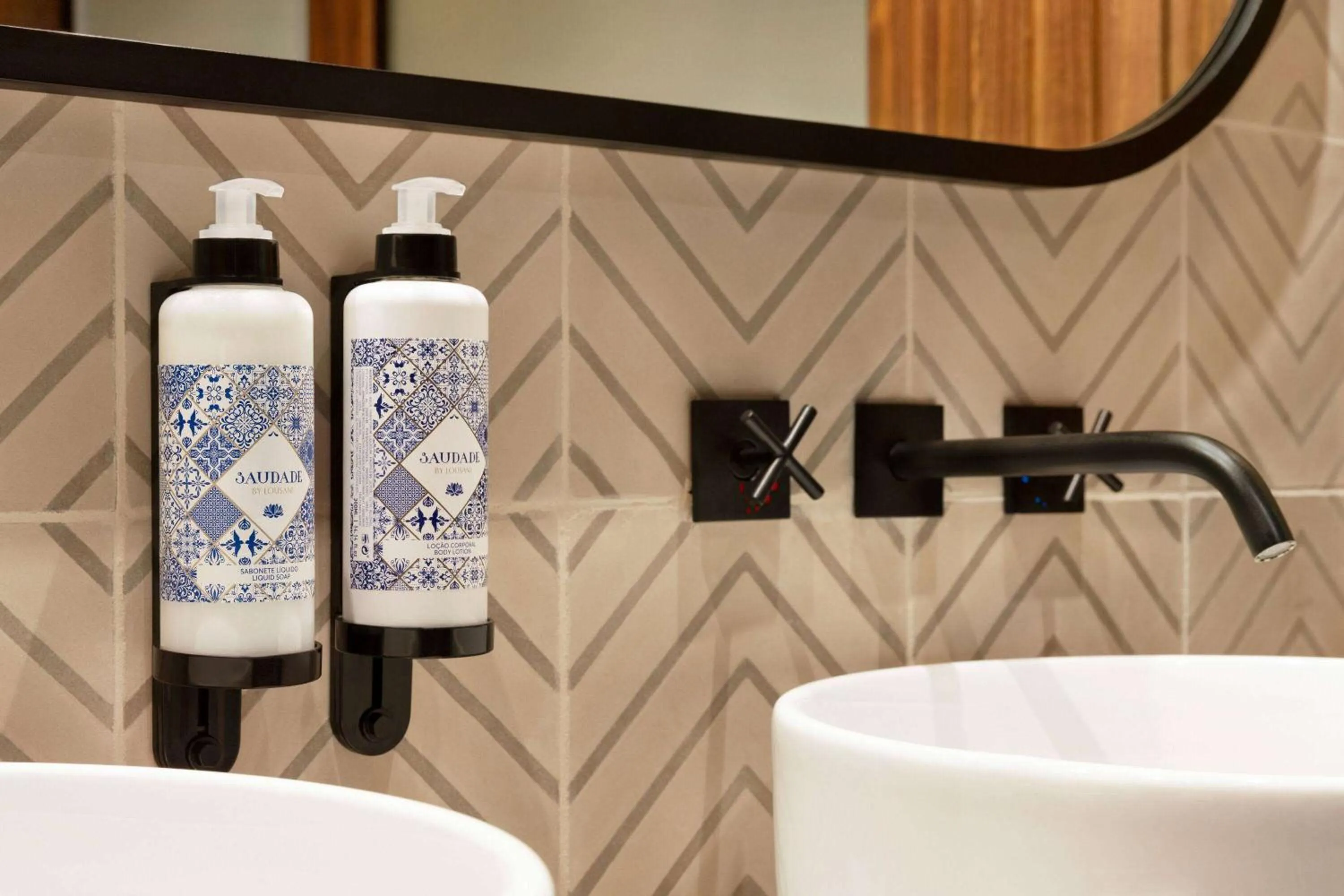 Bathroom in Fontinha Porto, Trademark Collection by Wyndham