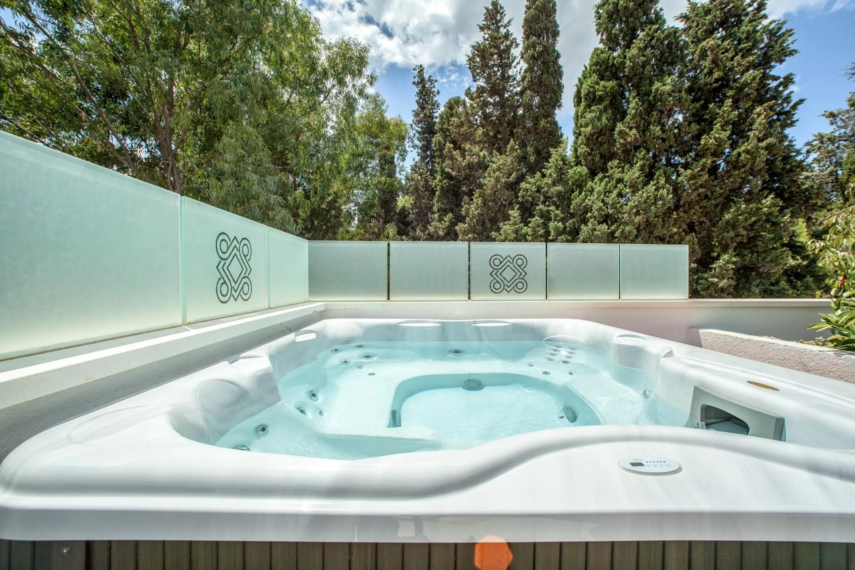 Hot Tub in NOHA Lifestyle Hotel - Adults Only