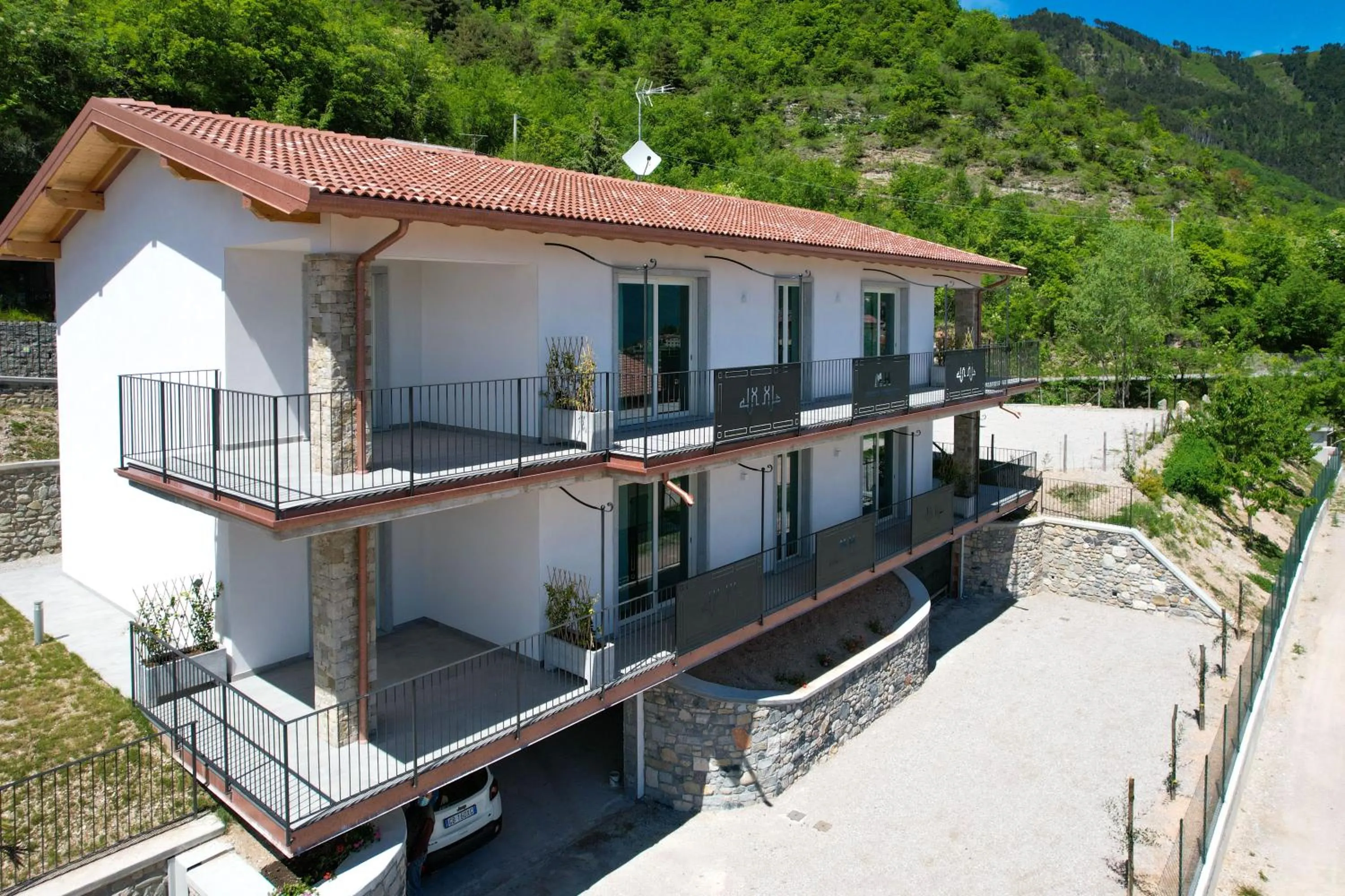 Property building in Borgo Ermanno