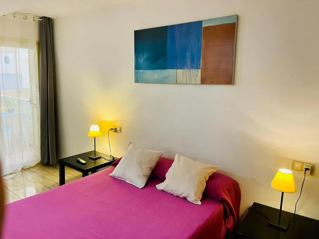 Photo of the whole room, Bed in Puerta del Sol TRM only adults Aparts