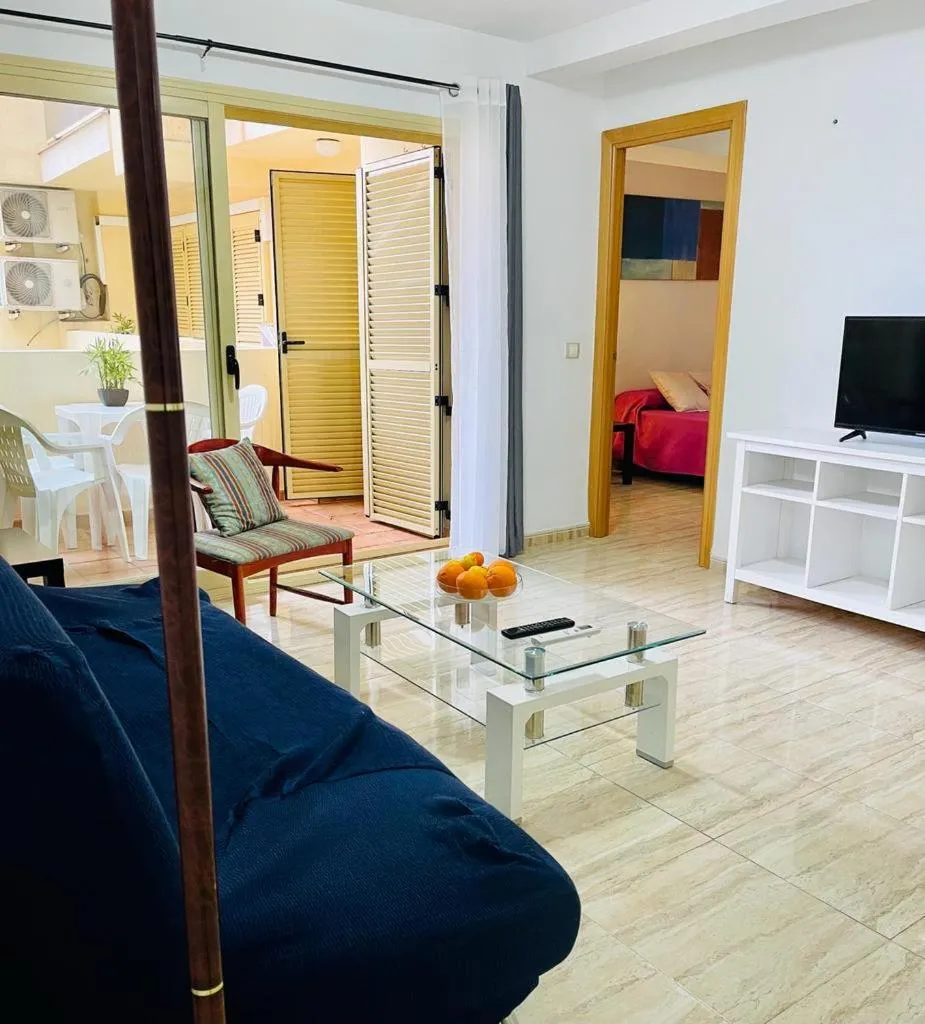 Photo of the whole room in Puerta del Sol TRM only adults Aparts