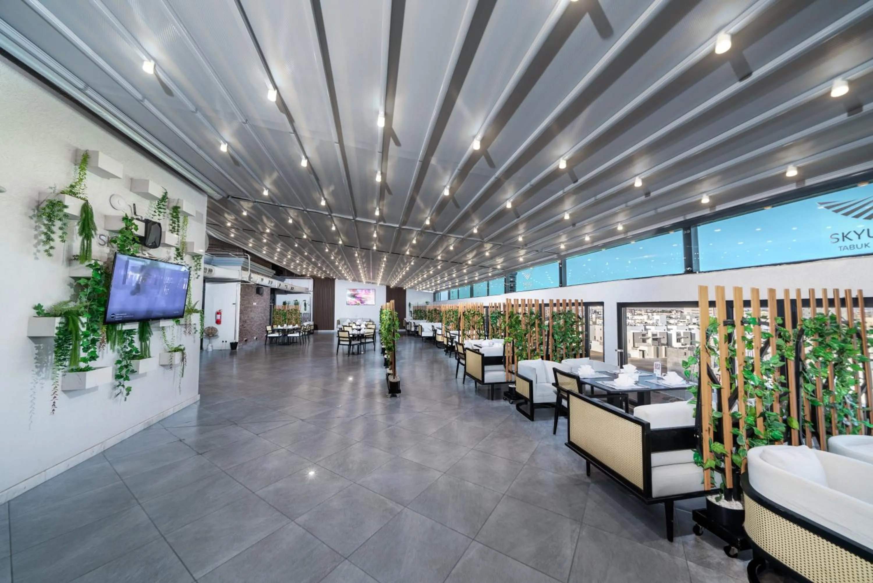 Restaurant/places to eat in Skyline Tabuk Hotel