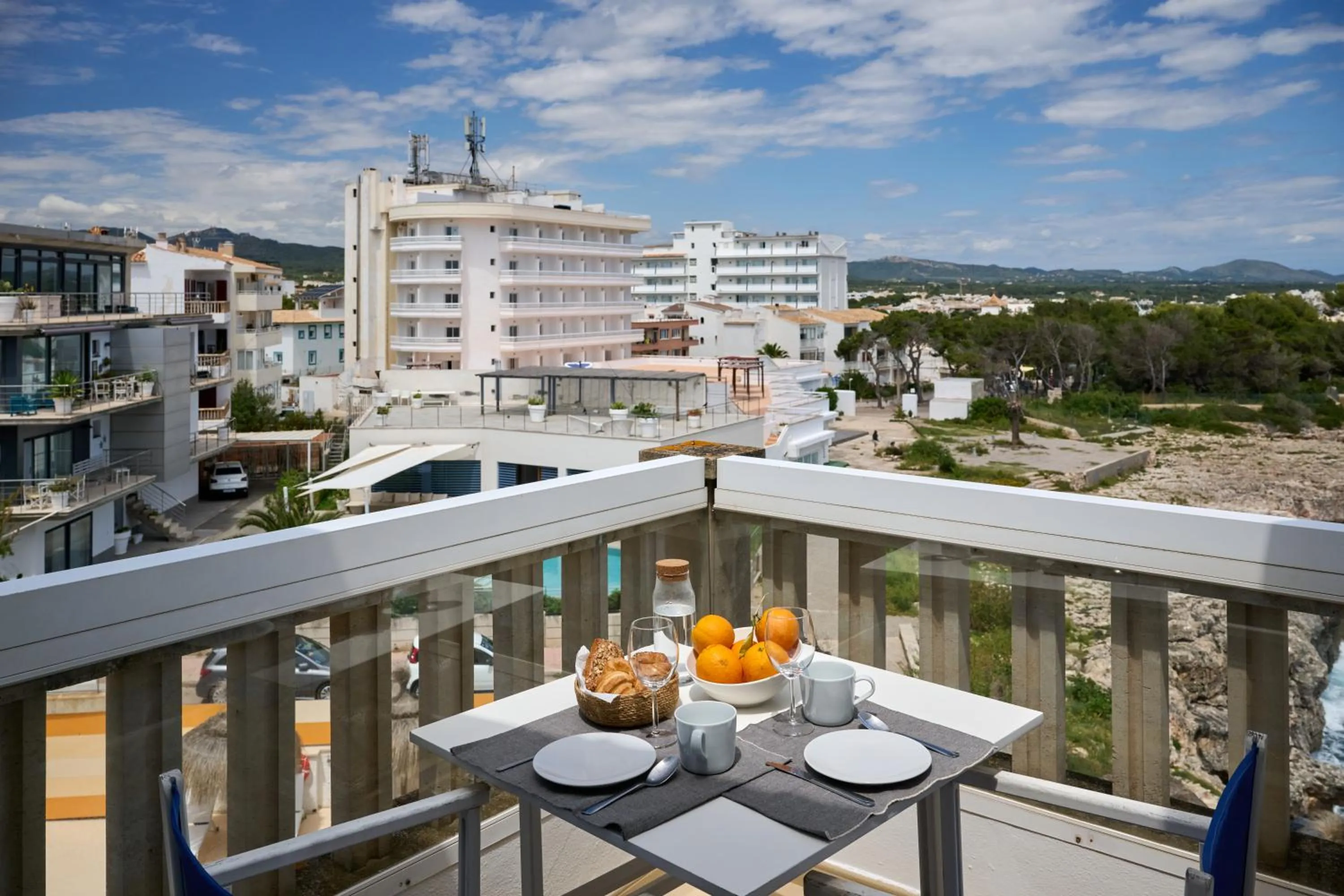 Orange Colom - Seaside Apartments