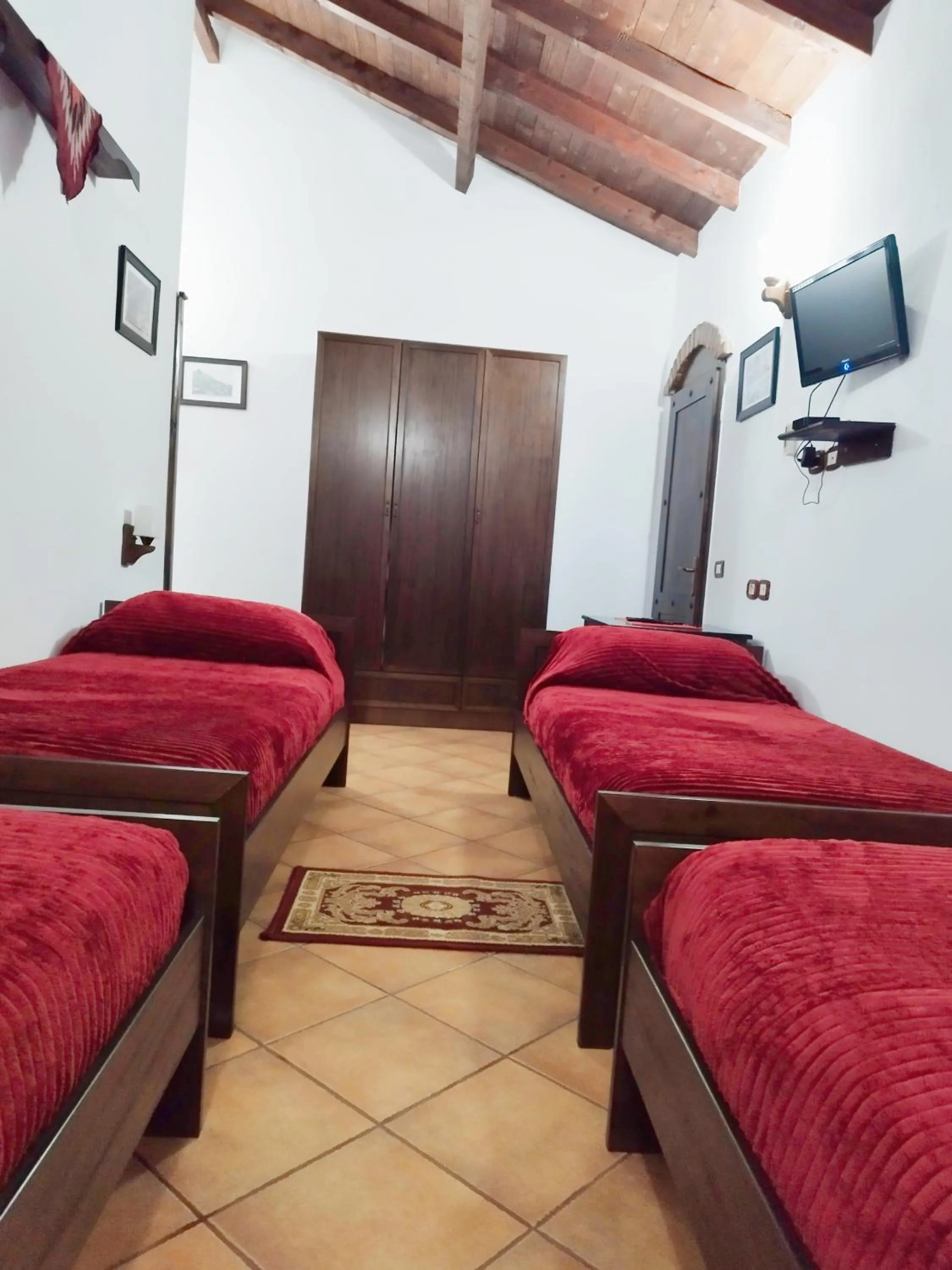 Bed in Guva Mangalem Boutique Hotel & Restaurant - Old Town Mangalem