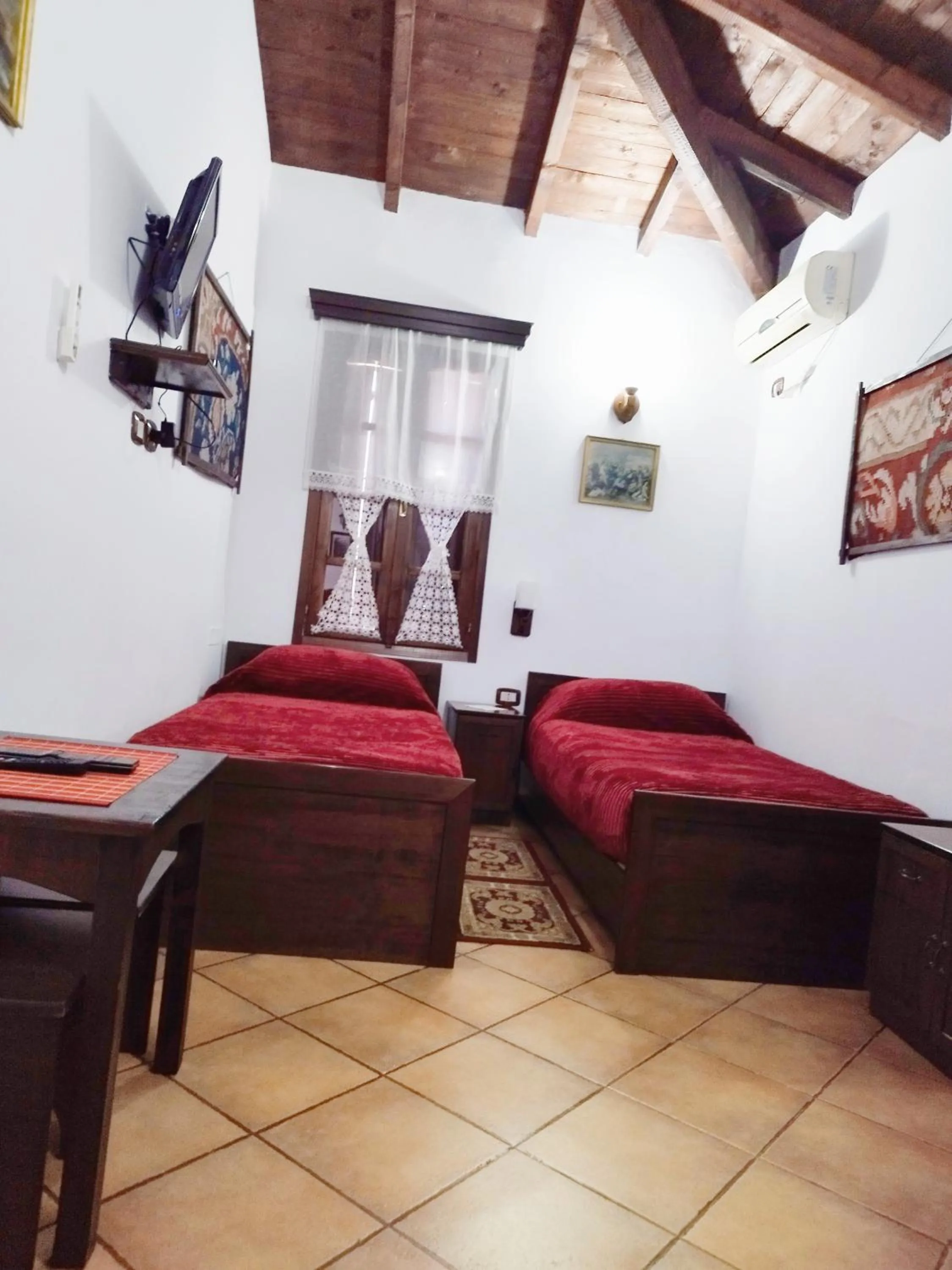 Bed in Guva Mangalem Boutique Hotel & Restaurant - Old Town Mangalem
